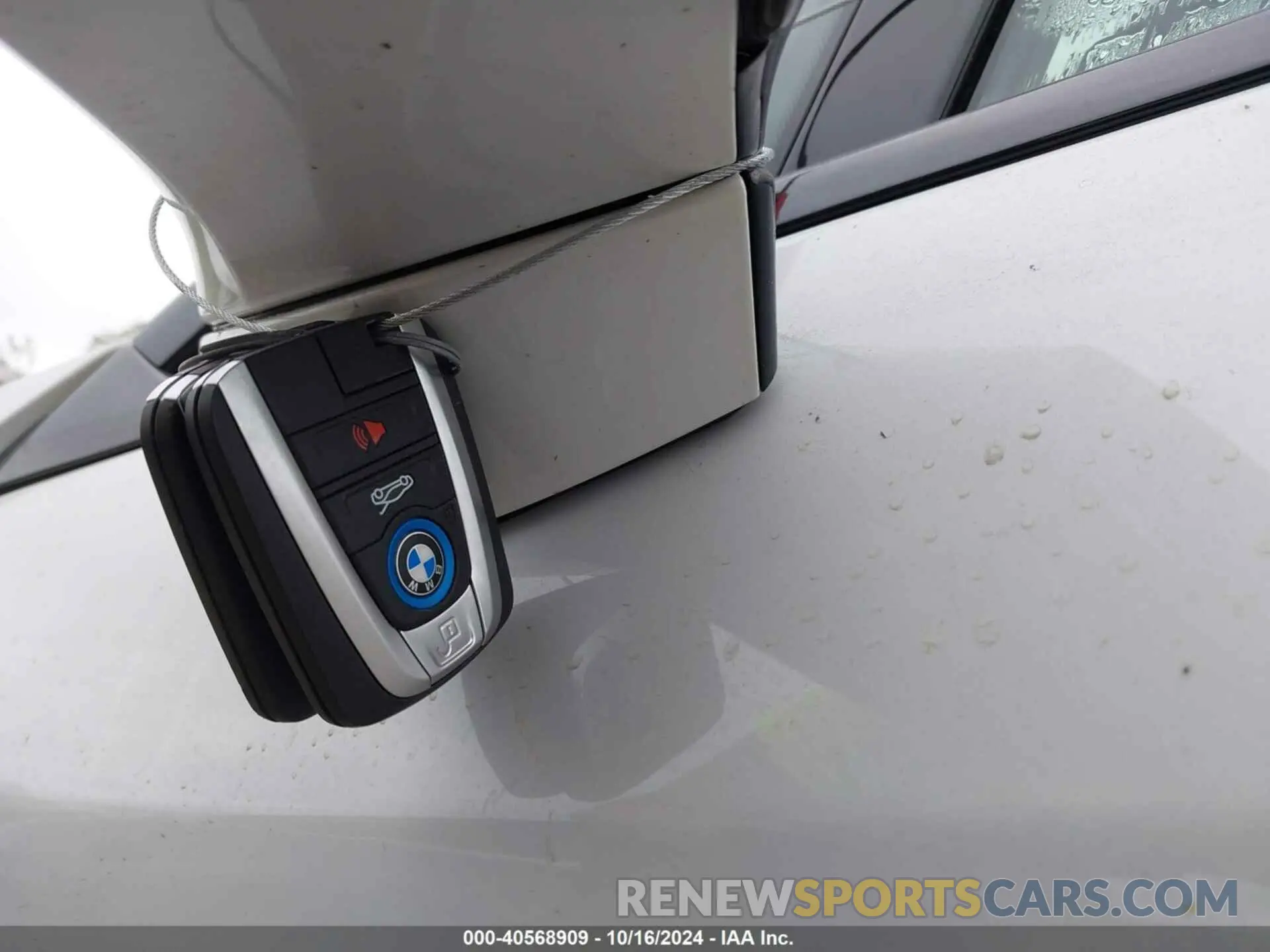 11 fotografías del automóvil dañado WBY2Z6C59K7D70223 BMW I8 2019