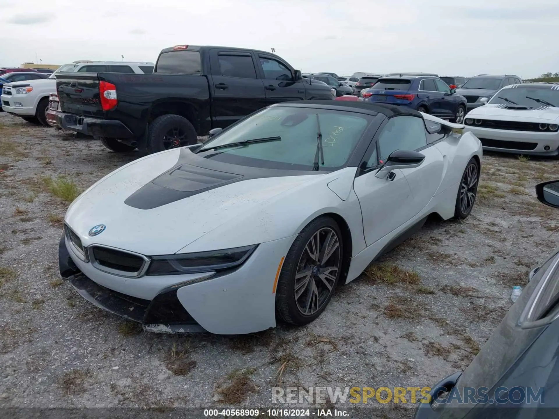 2 fotografías del automóvil dañado WBY2Z6C59K7D70223 BMW I8 2019