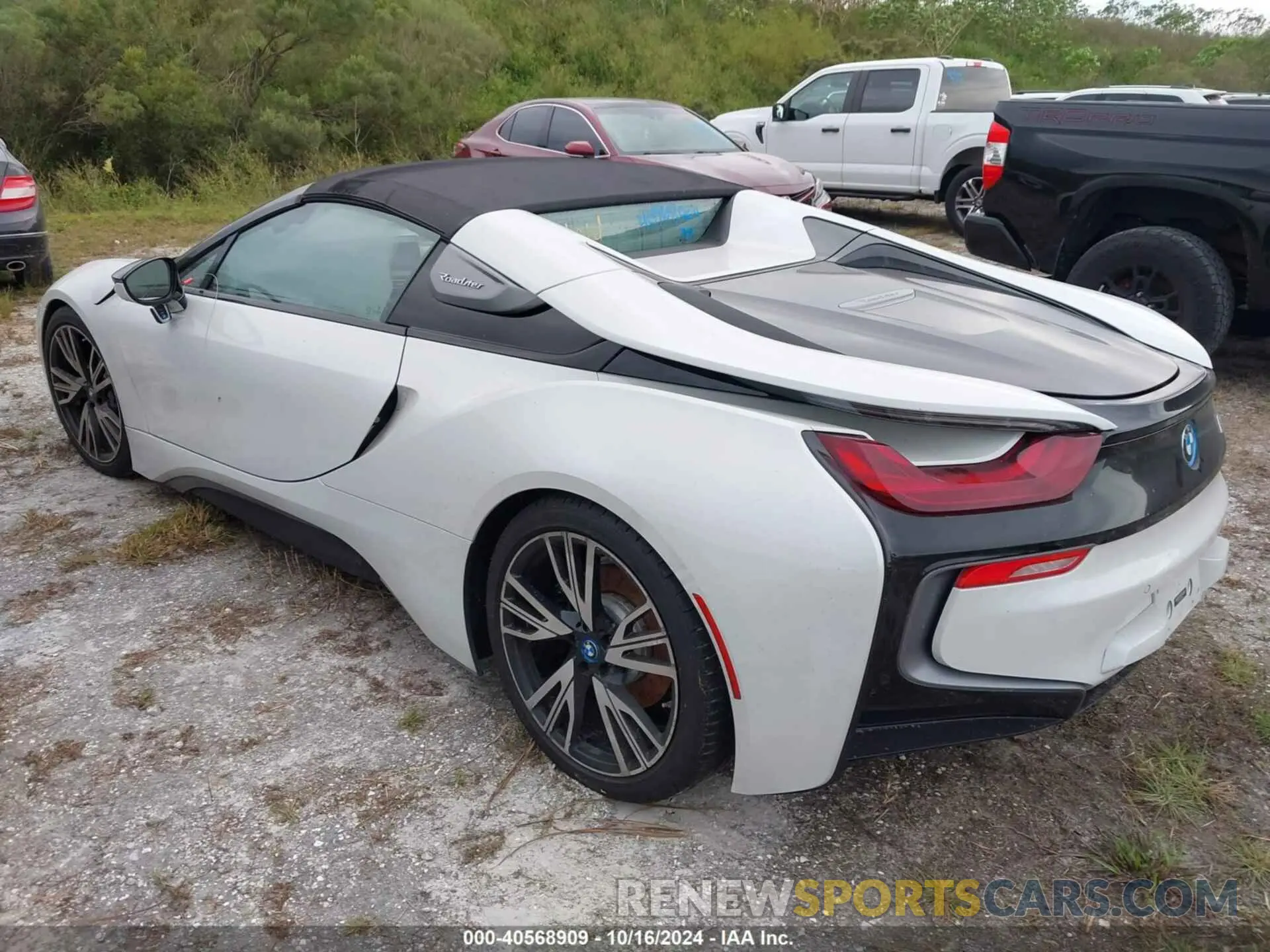 3 fotografías del automóvil dañado WBY2Z6C59K7D70223 BMW I8 2019