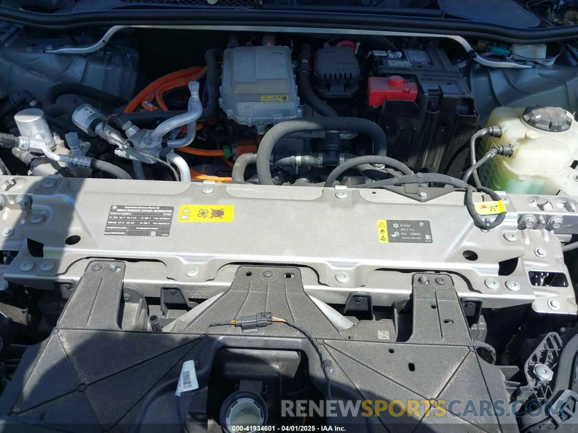 10 fotografías del automóvil dañado WB523CF00PCL77859 BMW IX 2023