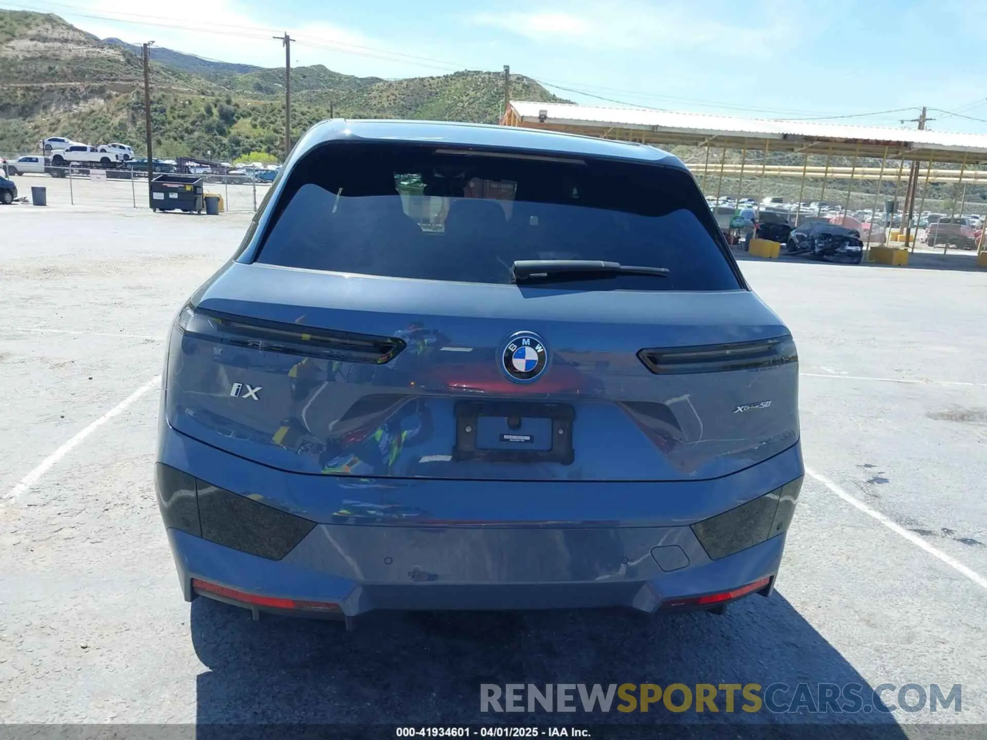 16 fotografías del automóvil dañado WB523CF00PCL77859 BMW IX 2023