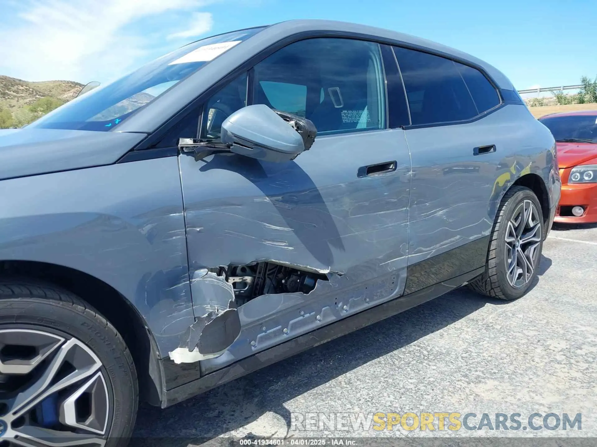 6 fotografías del automóvil dañado WB523CF00PCL77859 BMW IX 2023