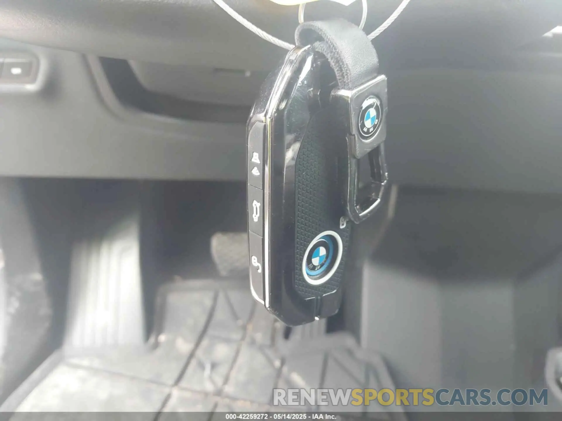 11 fotografías del automóvil dañado WB523CF01PCL99255 BMW IX 2023