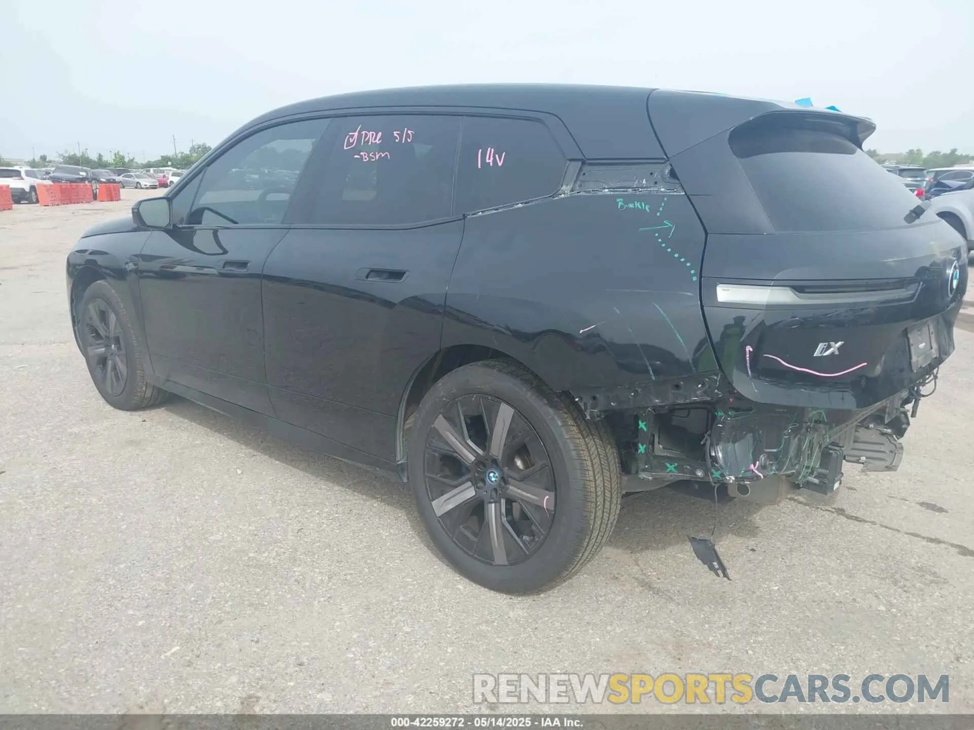 3 fotografías del automóvil dañado WB523CF01PCL99255 BMW IX 2023