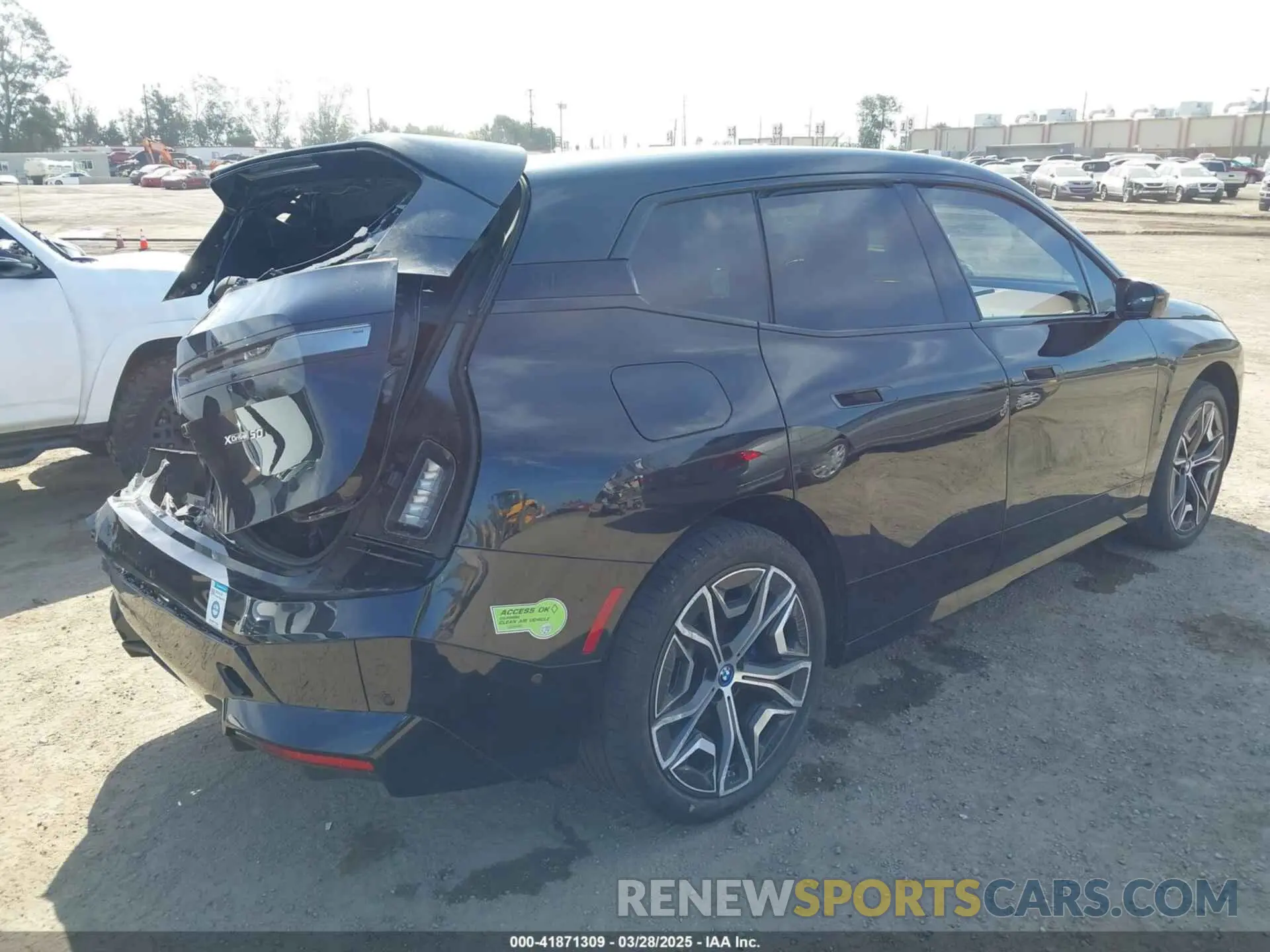 4 fotografías del automóvil dañado WB523CF01PCM78912 BMW IX 2023