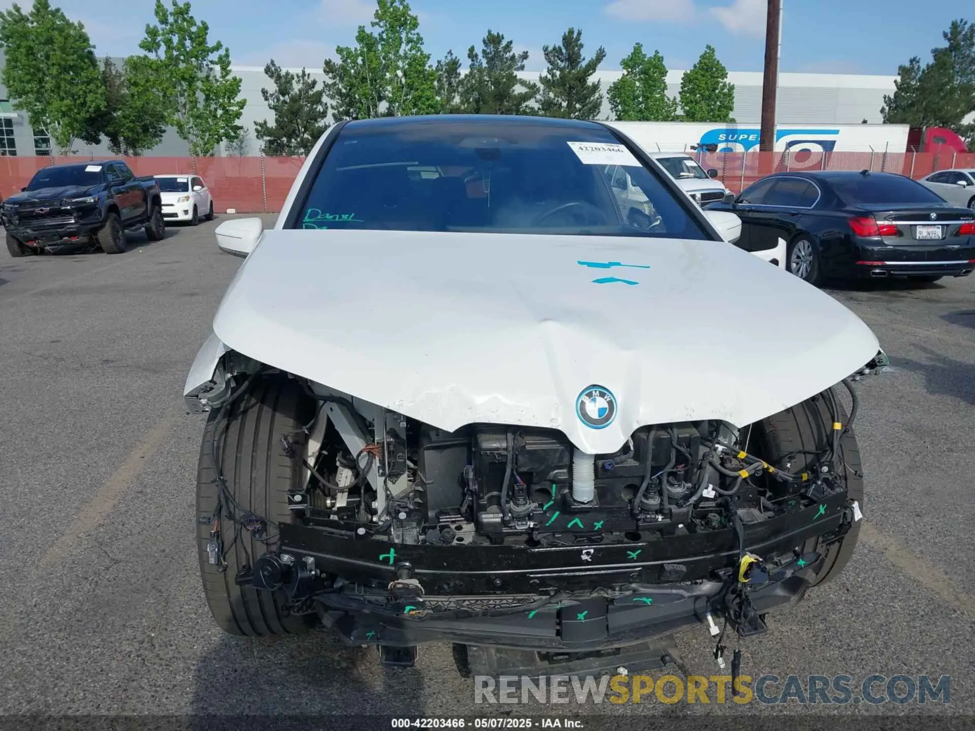 13 fotografías del automóvil dañado WB533CF02PCM67096 BMW IX 2023