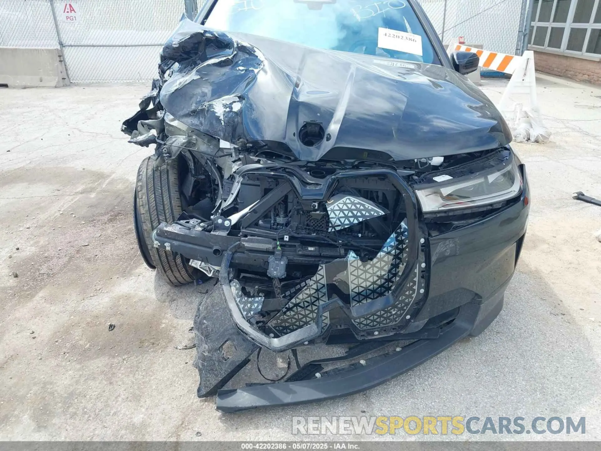 6 fotografías del automóvil dañado WB523CF03RCN75161 BMW IX 2024