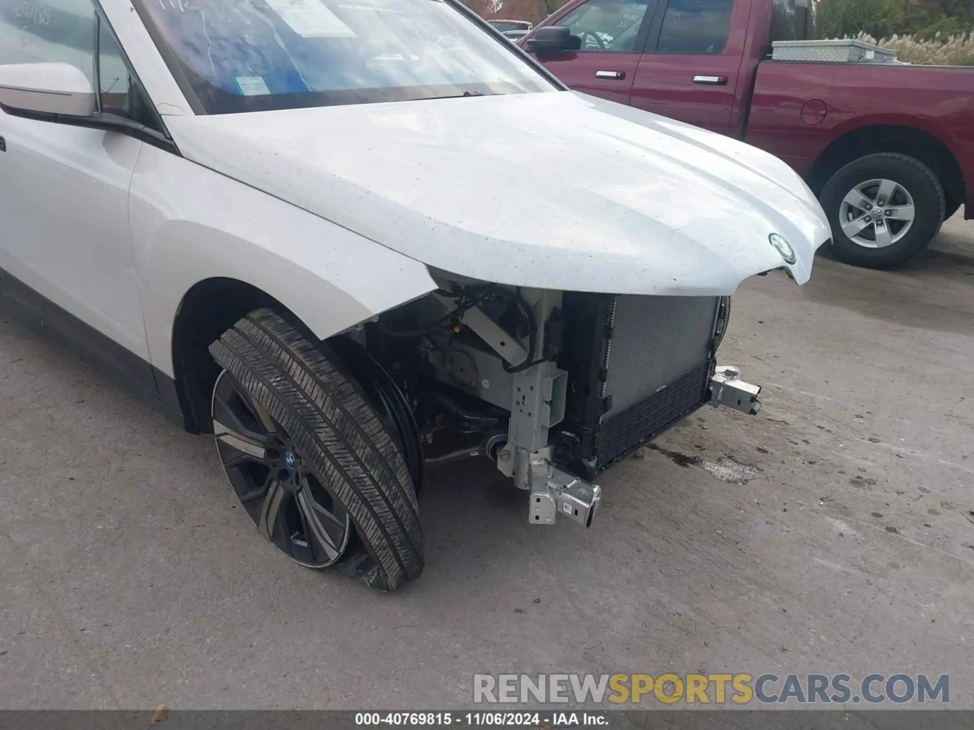 20 fotografías del automóvil dañado WB523CF06RCR10655 BMW IX 2024