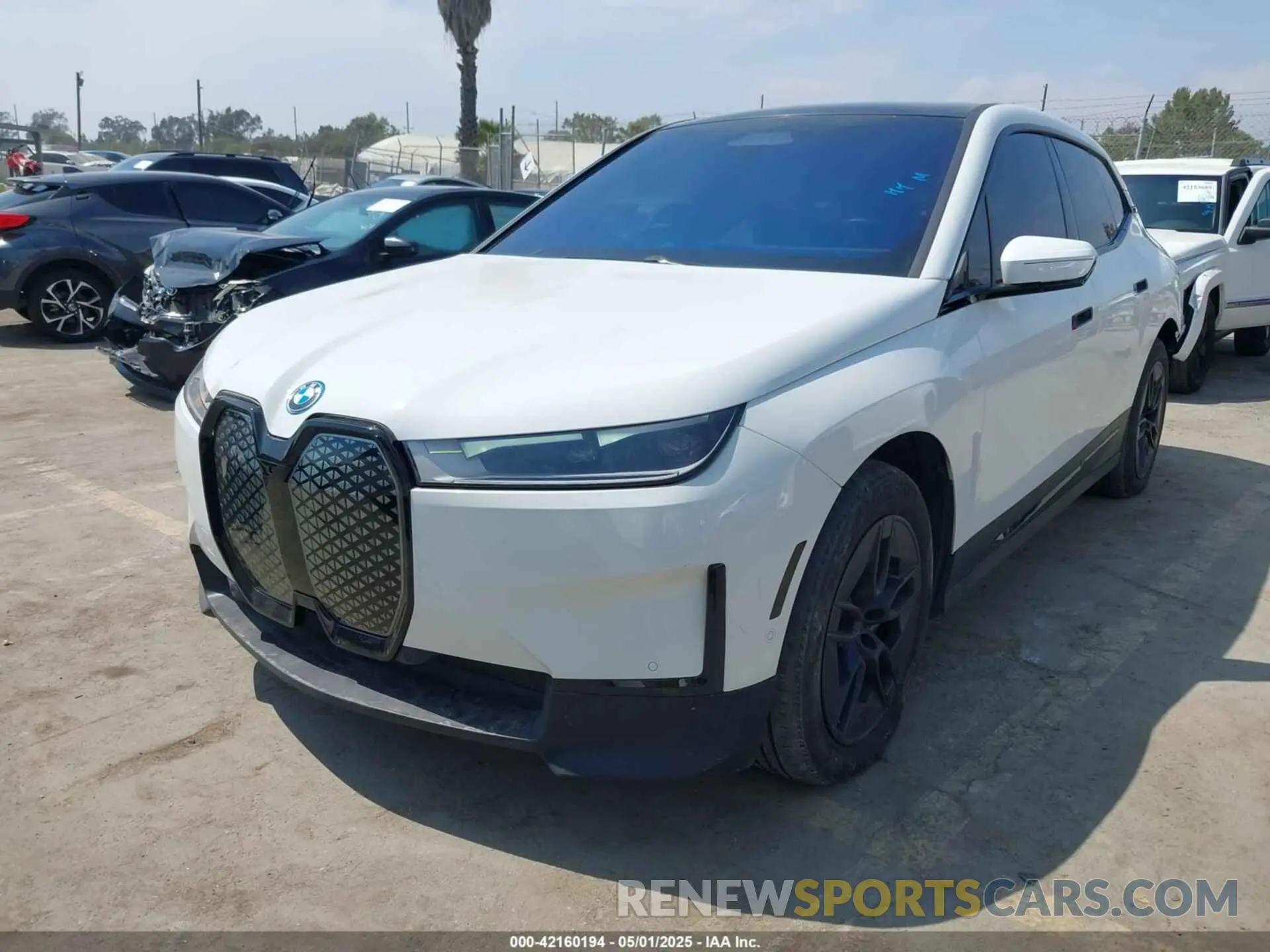 2 fotografías del automóvil dañado WB523CF07RCN60873 BMW IX 2024