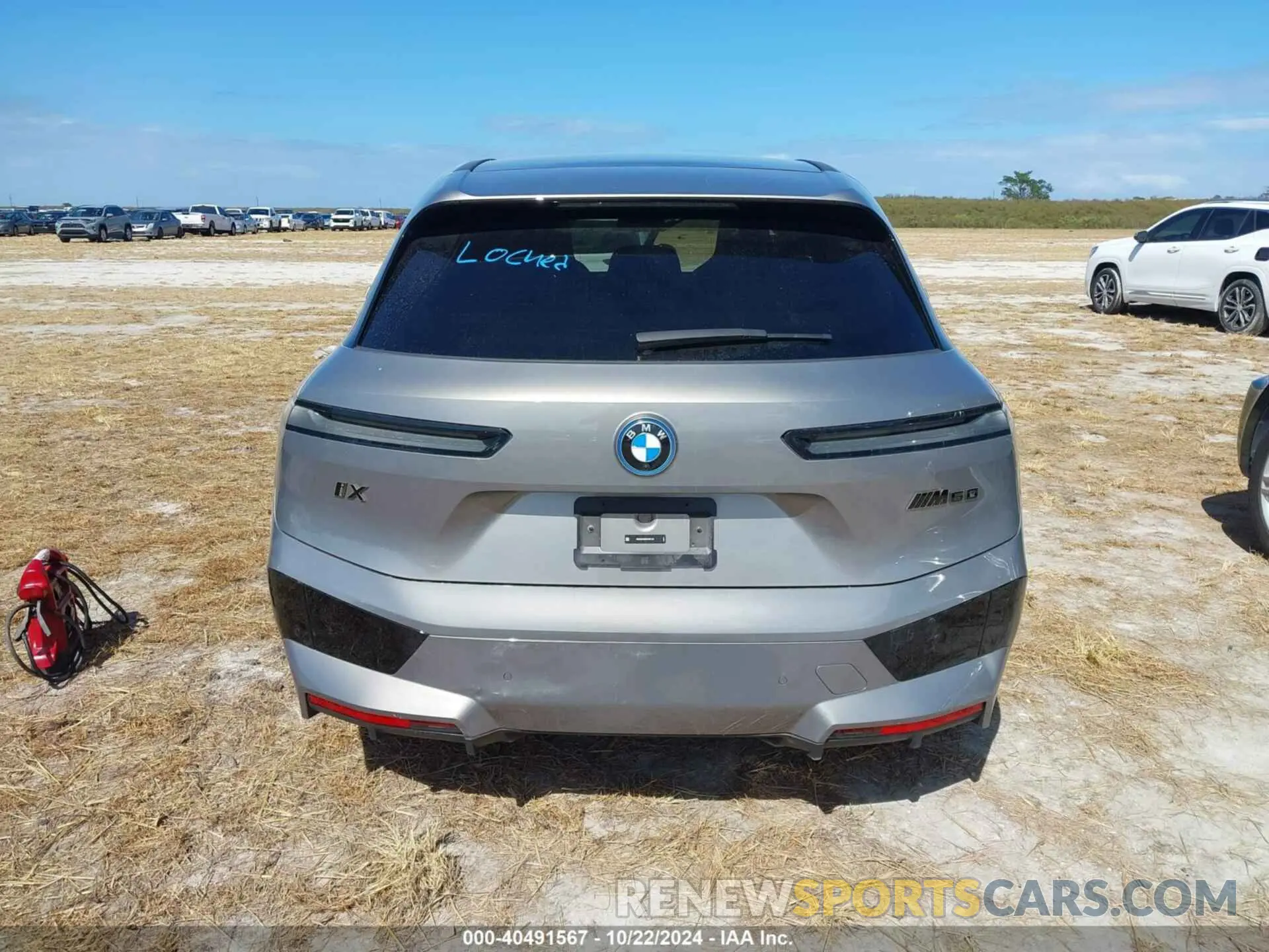 15 fotografías del automóvil dañado WB533CF08RCN81137 BMW IX 2024