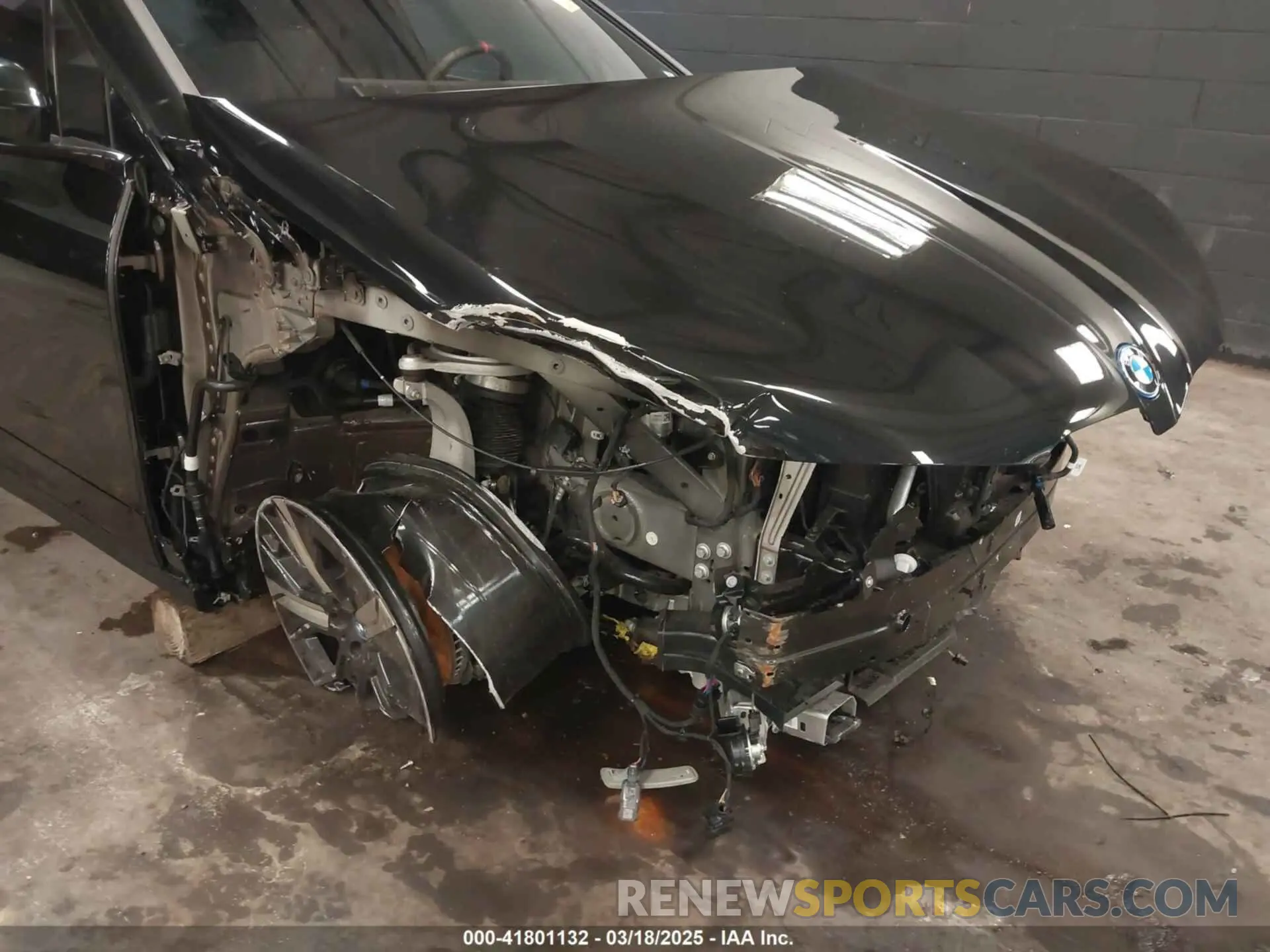 6 fotografías del automóvil dañado WB533CF02SCS73399 BMW IX 2025