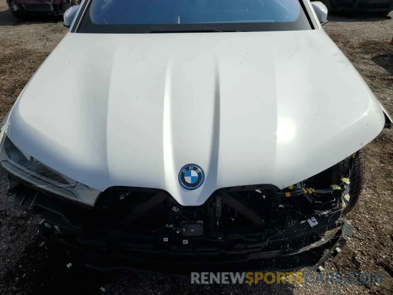 12 fotografías del automóvil dañado WB513CF03RCN60834 BMW IX XDRIVE4 2024