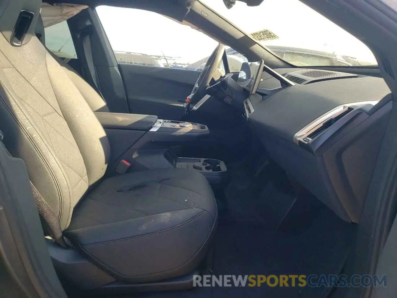 5 fotografías del automóvil dañado WB523CF00NCK30647 BMW IX XDRIVE5 2022