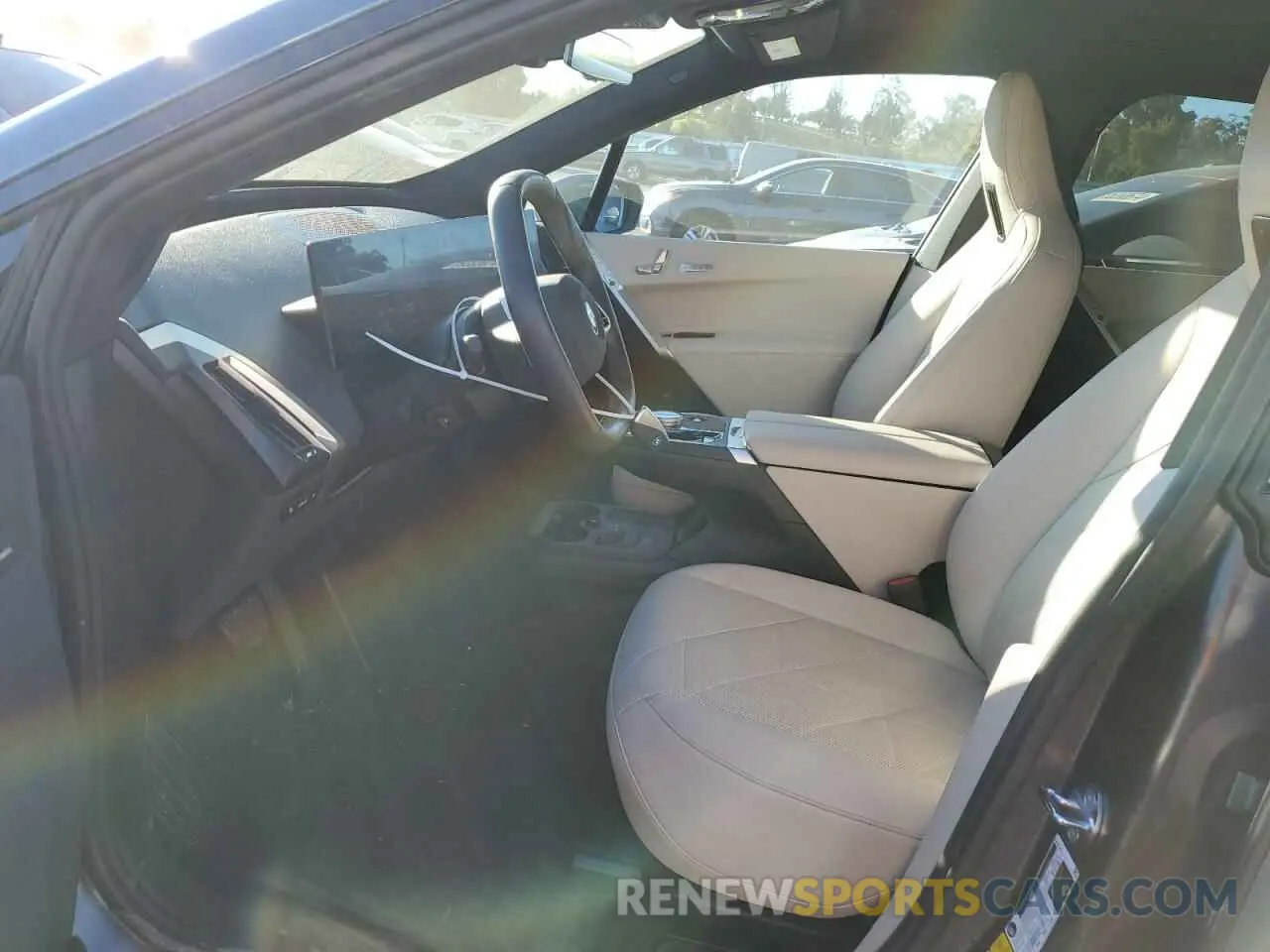 7 fotografías del automóvil dañado WB523CF06NCK44312 BMW IX XDRIVE5 2022