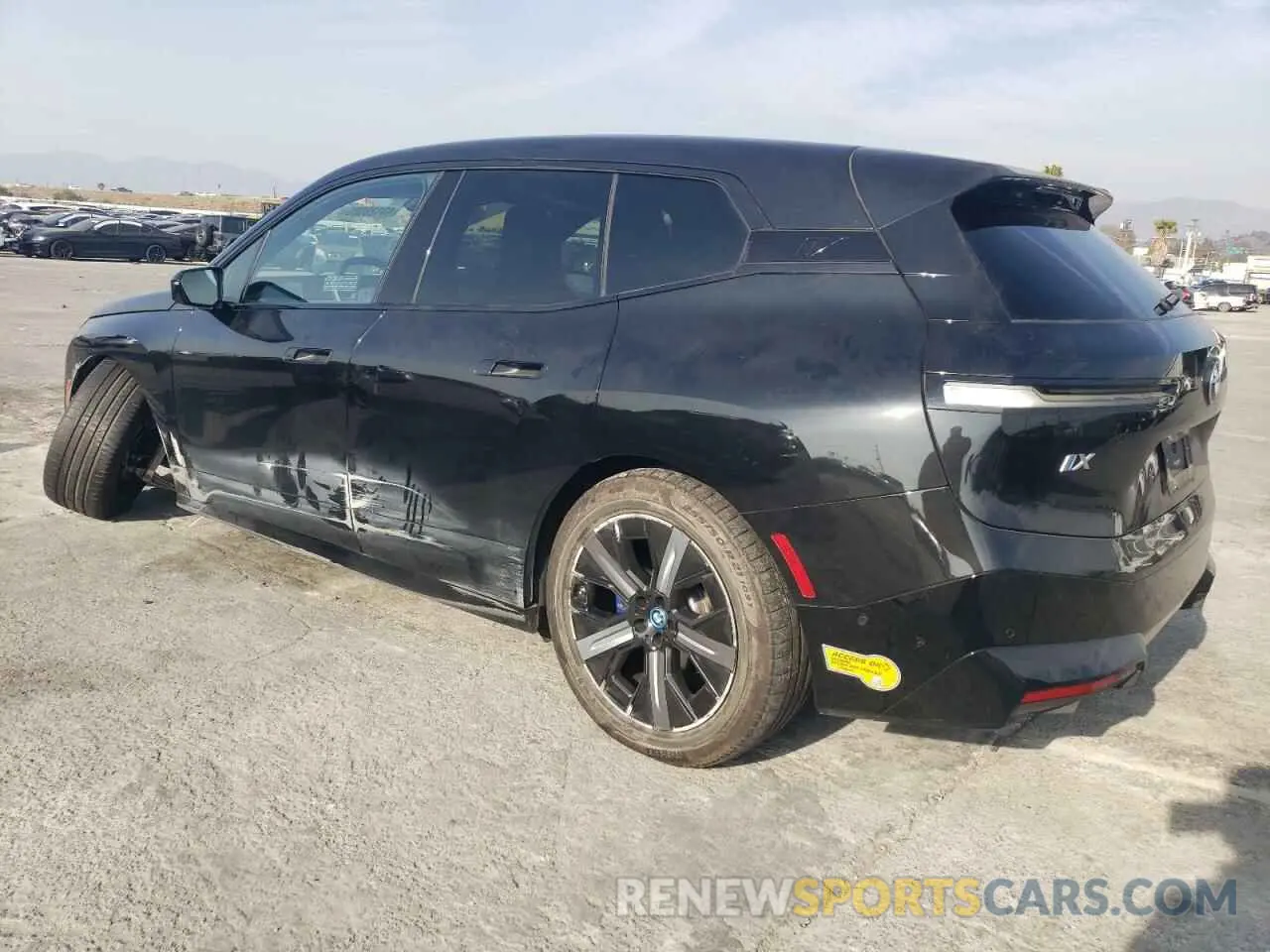 2 fotografías del automóvil dañado WB523CF06NCK55293 BMW IX XDRIVE5 2022