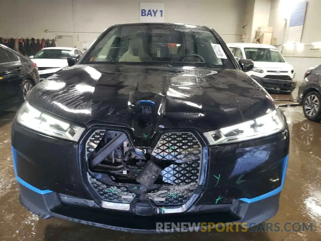 5 fotografías del automóvil dañado WB523CF08NCK62892 BMW IX XDRIVE5 2022