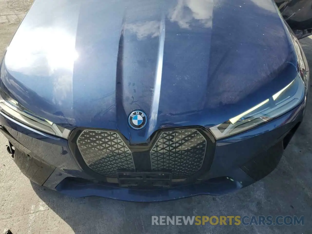 12 fotografías del automóvil dañado WB523CF02PCM05015 BMW IX XDRIVE5 2023