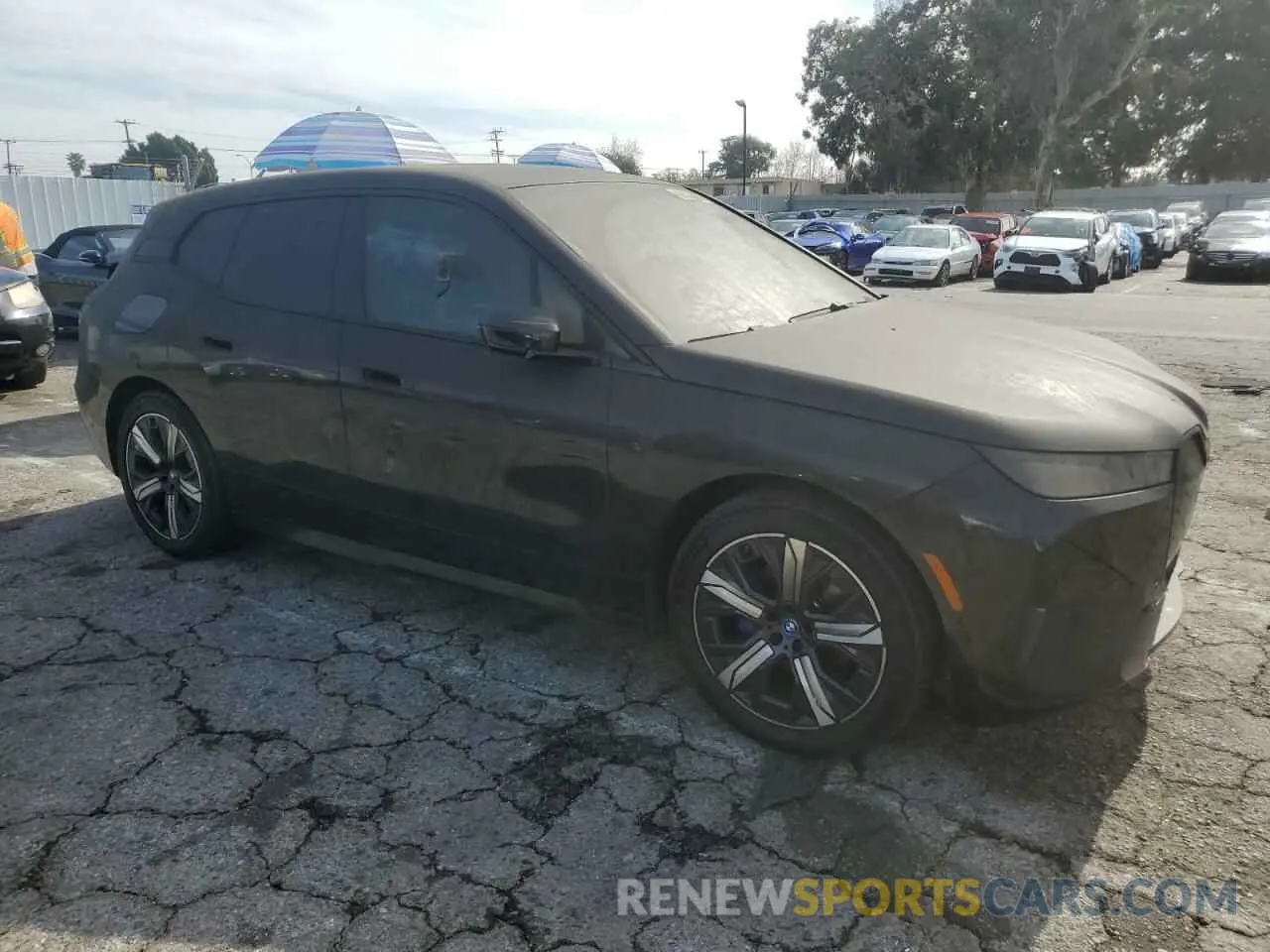 4 fotografías del automóvil dañado WB523CF0XPCL59062 BMW IX XDRIVE5 2023