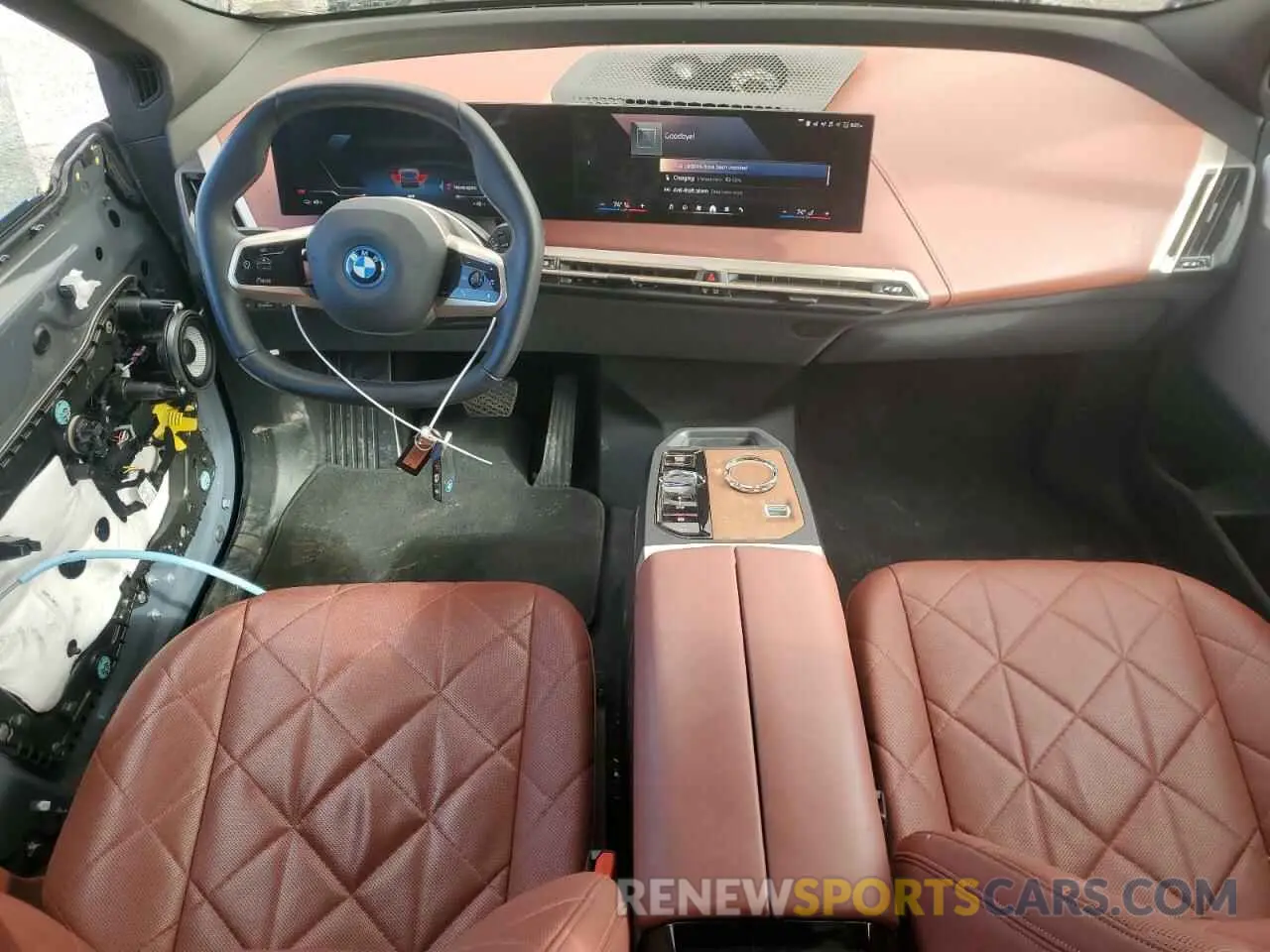 8 fotografías del automóvil dañado WB523CF04RCN04874 BMW IX XDRIVE5 2024