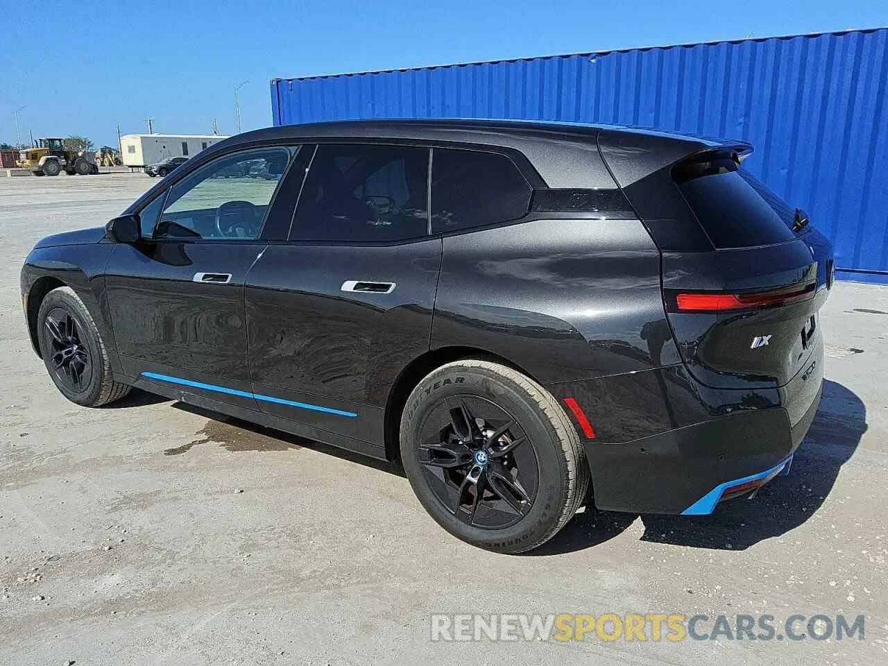2 fotografías del automóvil dañado WB523CF05RCS00114 BMW IX XDRIVE5 2024
