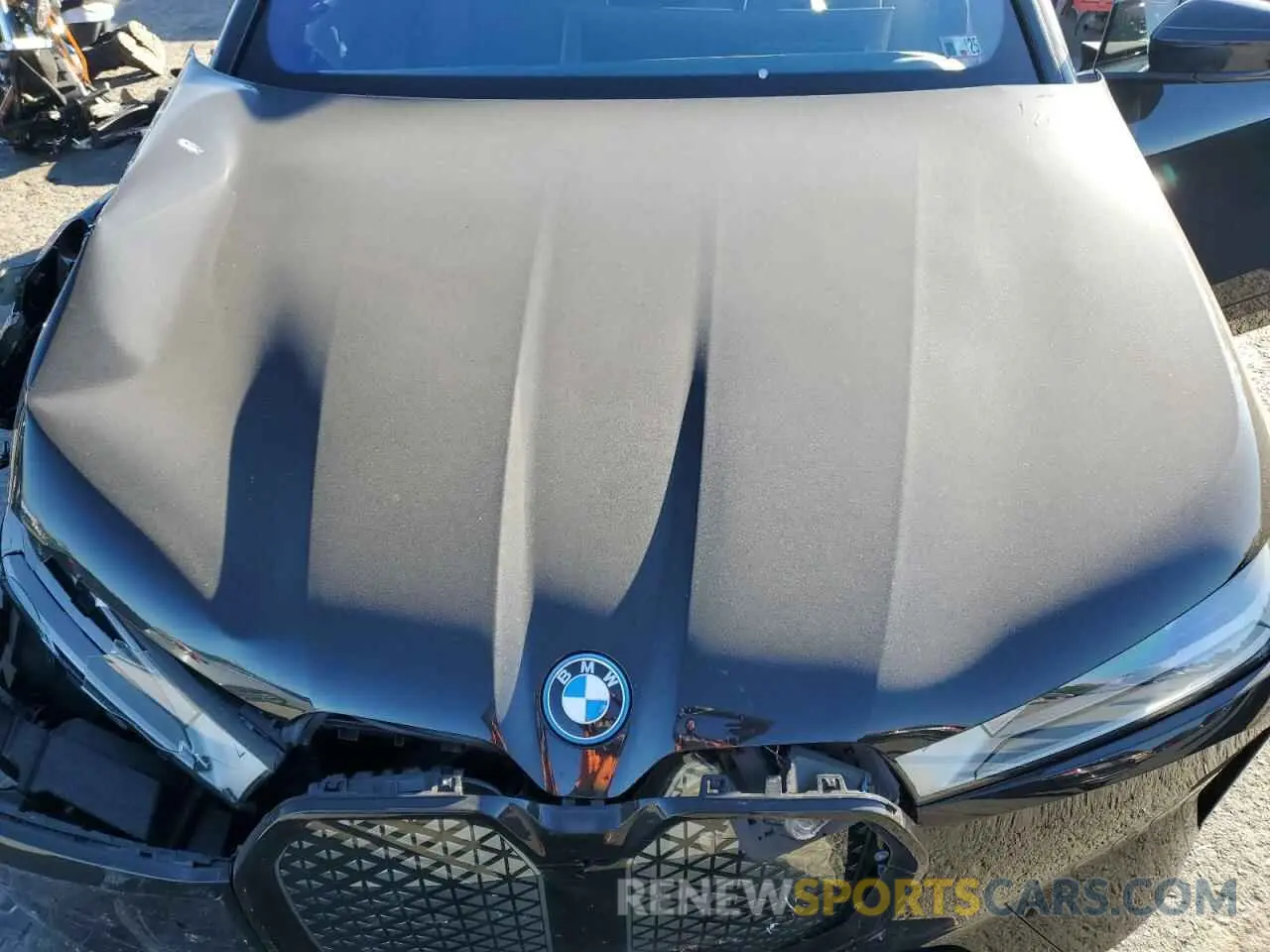12 fotografías del automóvil dañado WB523CF08RCN93106 BMW IX XDRIVE5 2024