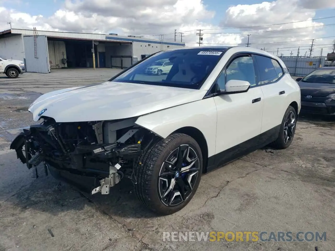 1 fotografías del automóvil dañado WB523CF07SCT32720 BMW IX XDRIVE5 2025