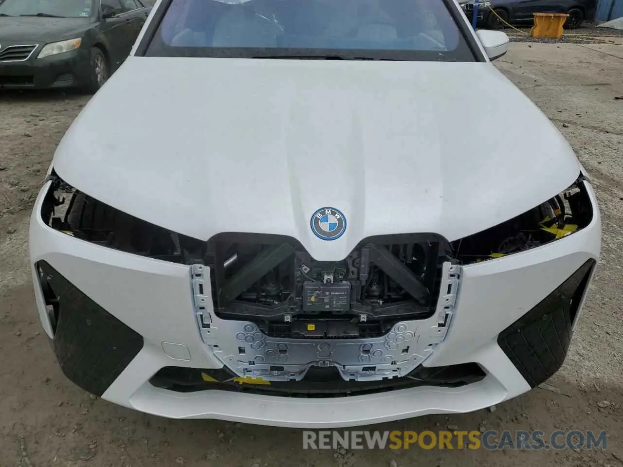 12 fotografías del automóvil dañado WB523CF09SCU44676 BMW IX XDRIVE5 2025