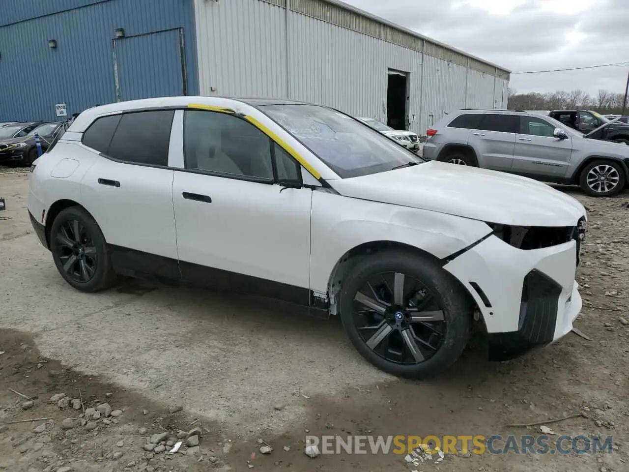 4 fotografías del automóvil dañado WB523CF09SCU44676 BMW IX XDRIVE5 2025