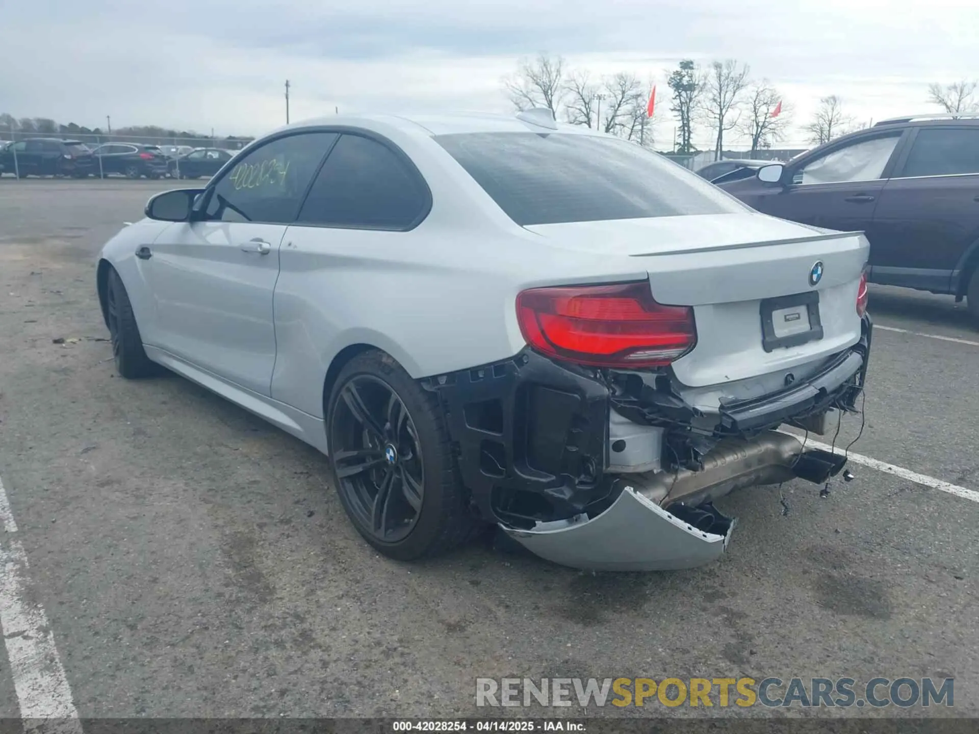 3 fotografías del automóvil dañado WBS2U7C00L7E66522 BMW M2 2020