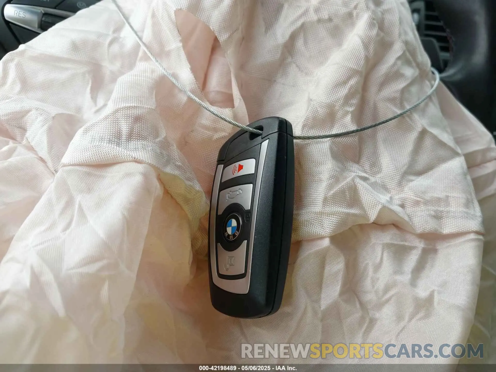 11 fotografías del automóvil dañado WBS2U7C00M7J64095 BMW M2 2021