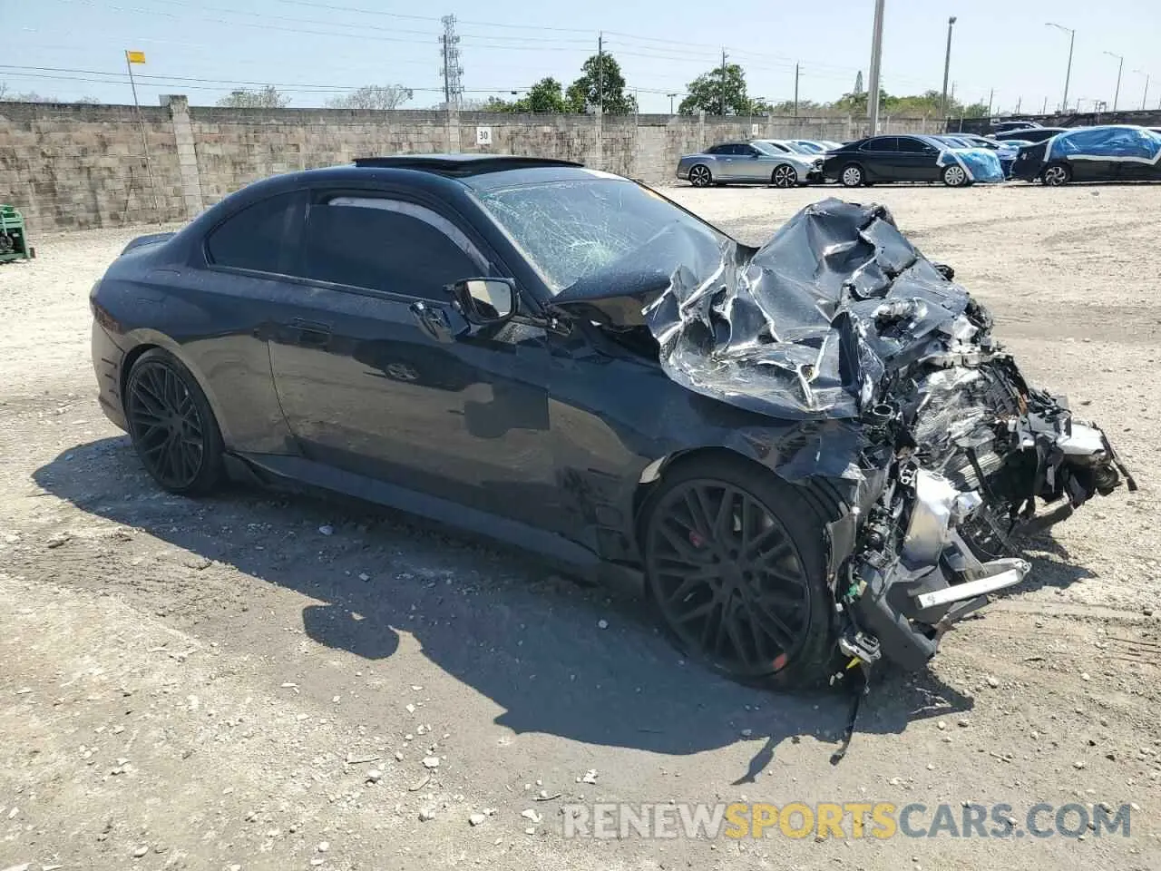 4 fotografías del automóvil dañado 3MW53CM08P8D45203 BMW M2 2023