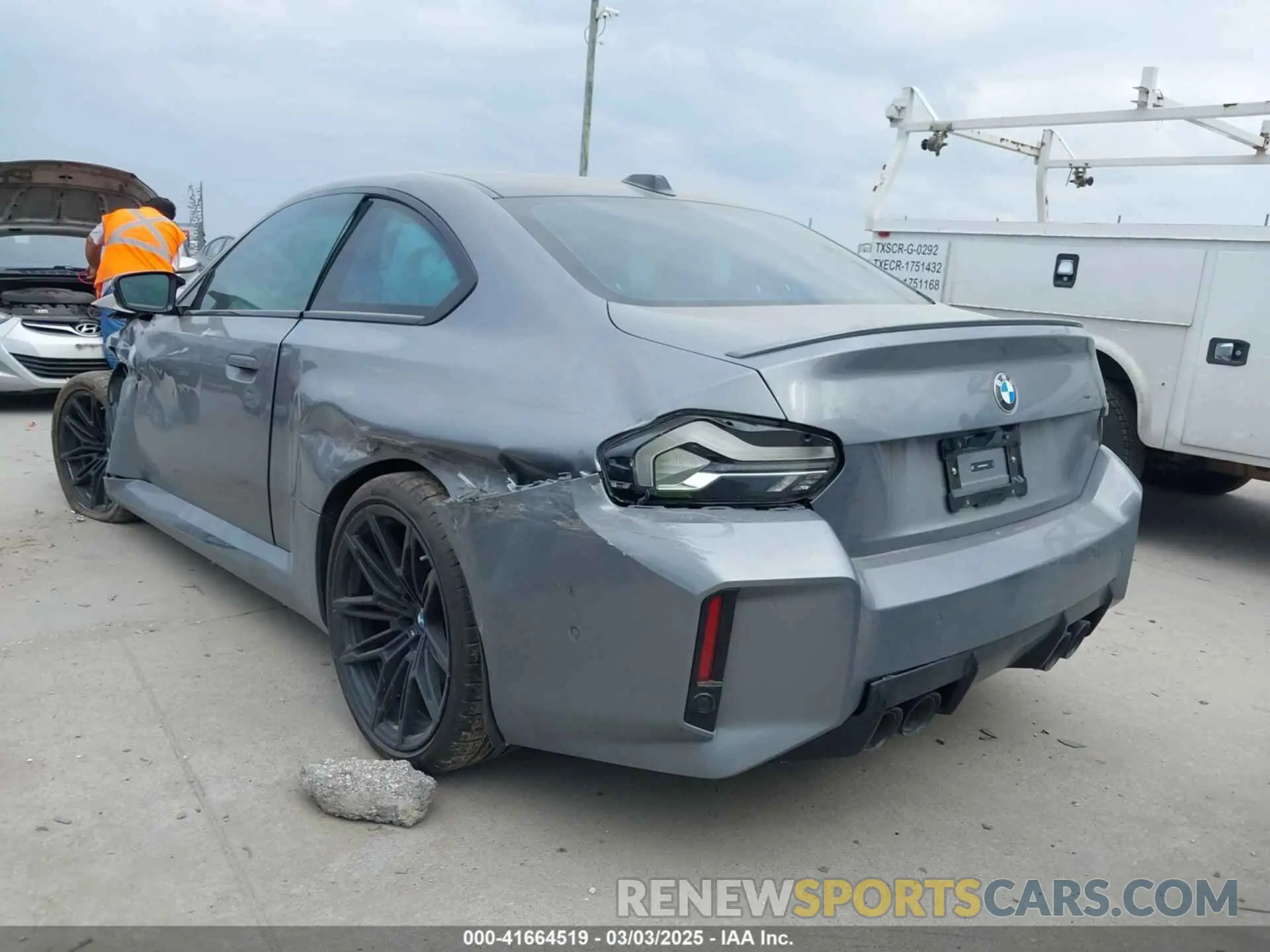 3 fotografías del automóvil dañado 3MF23DM0XS8E95167 BMW M2 2025