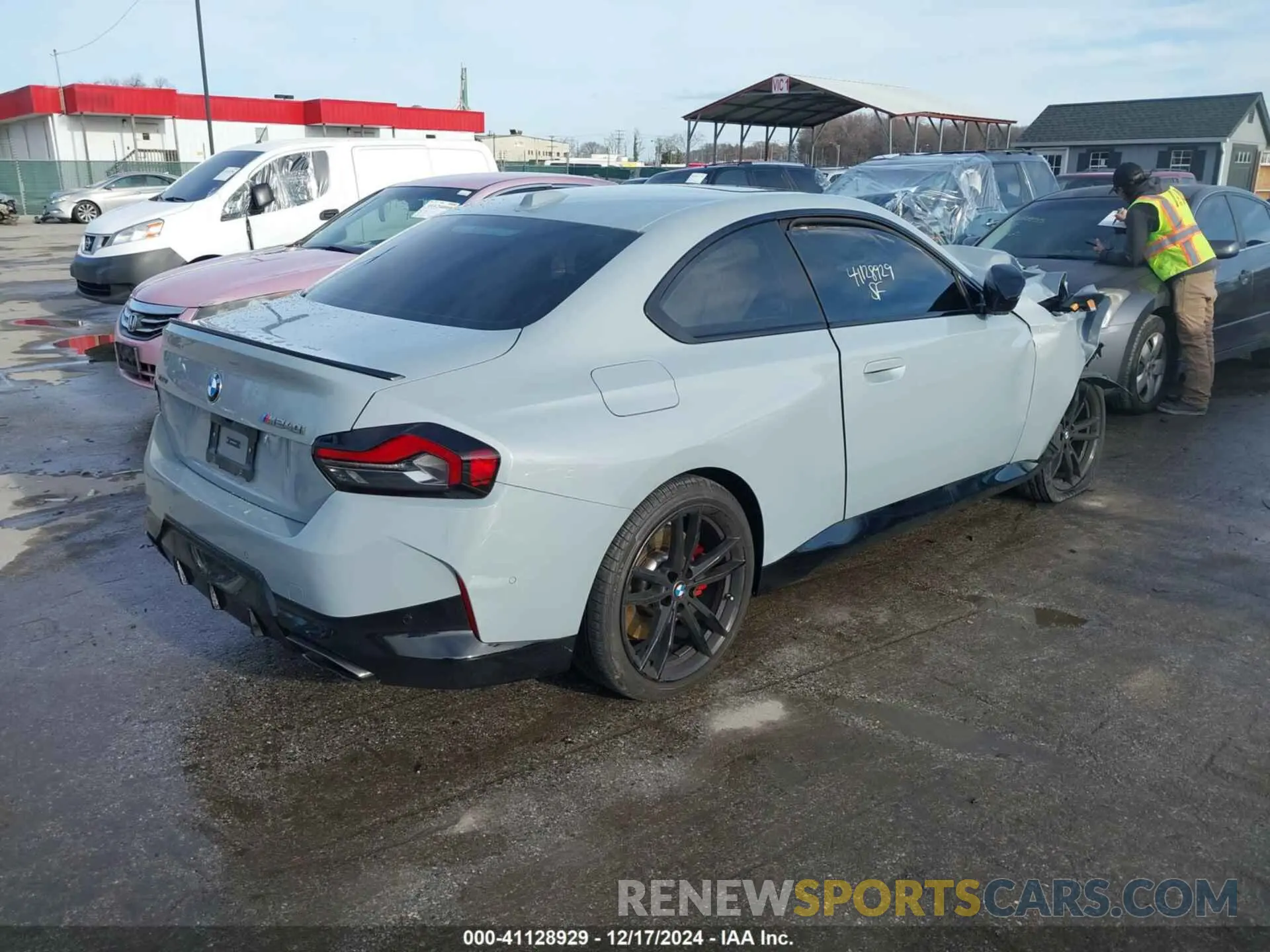 4 fotografías del automóvil dañado 3MW53CM02P8D40840 BMW M240 2023