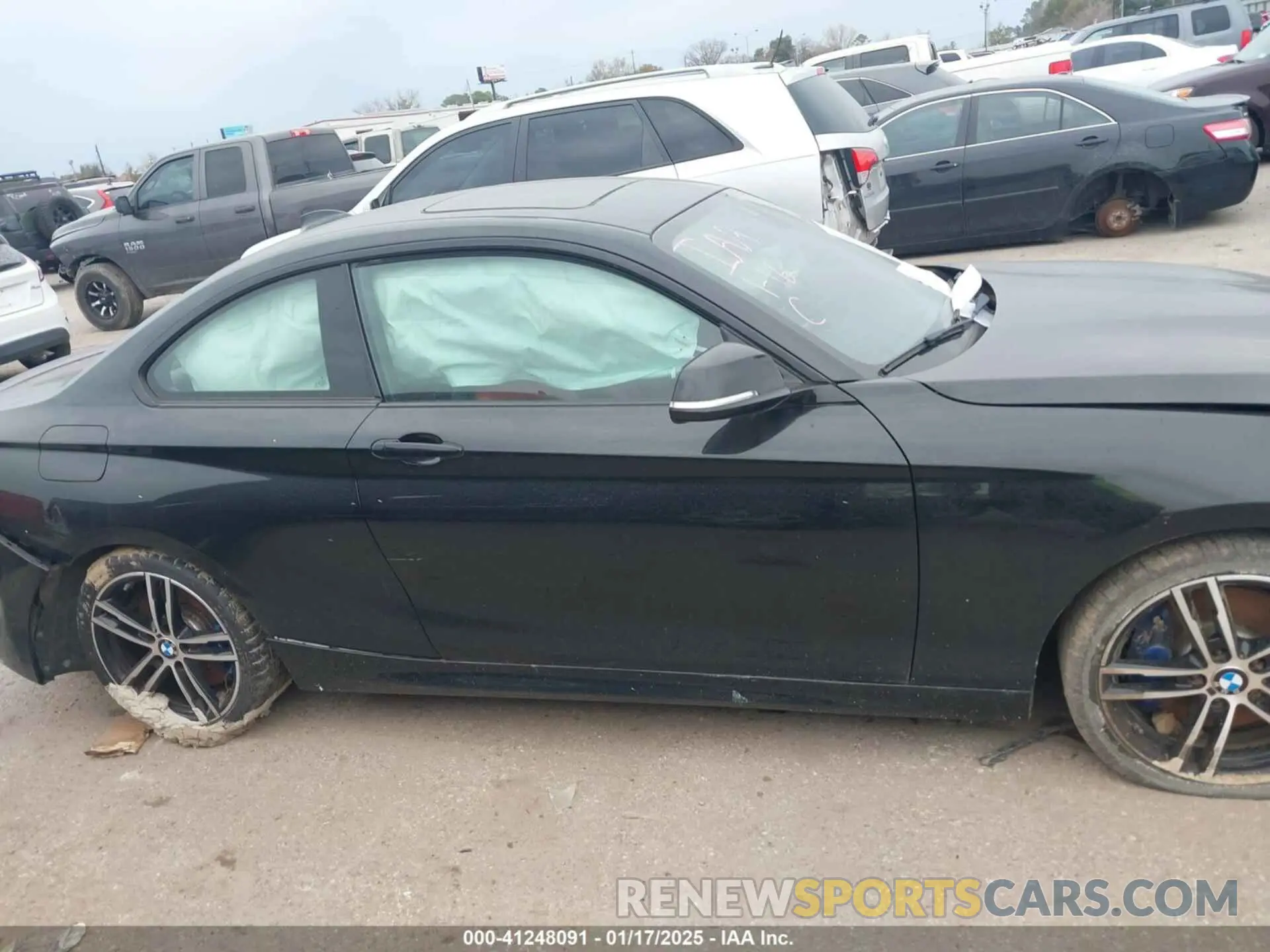 13 fotografías del automóvil dañado WBA2J5C07L7E72190 BMW M240I 2020