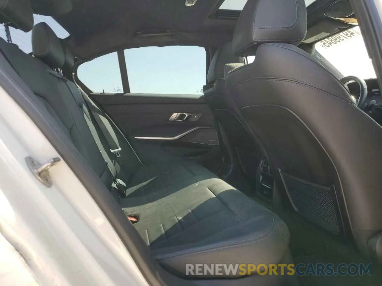 10 fotografías del automóvil dañado 3MW5U7J03M8C12479 BMW M3 2021