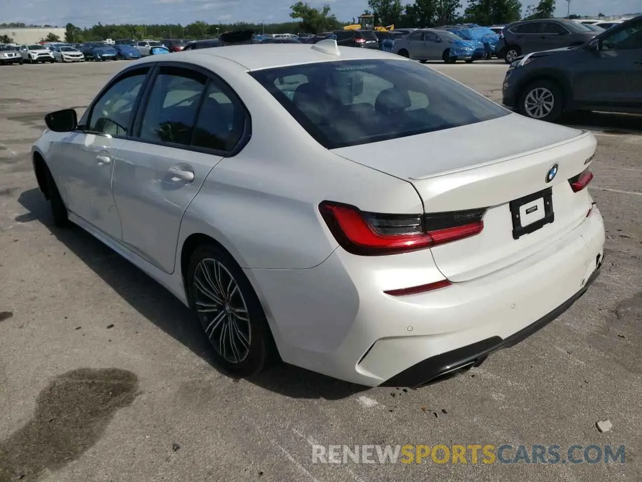 3 fotografías del automóvil dañado 3MW5U7J09M8B55737 BMW M3 2021