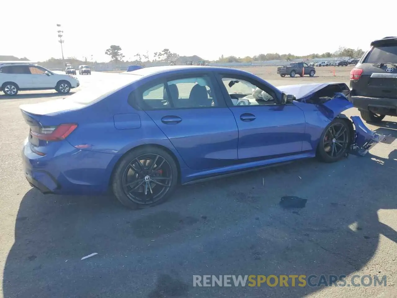 3 fotografías del automóvil dañado 3MW5U9J04M8B62333 BMW M3 2021