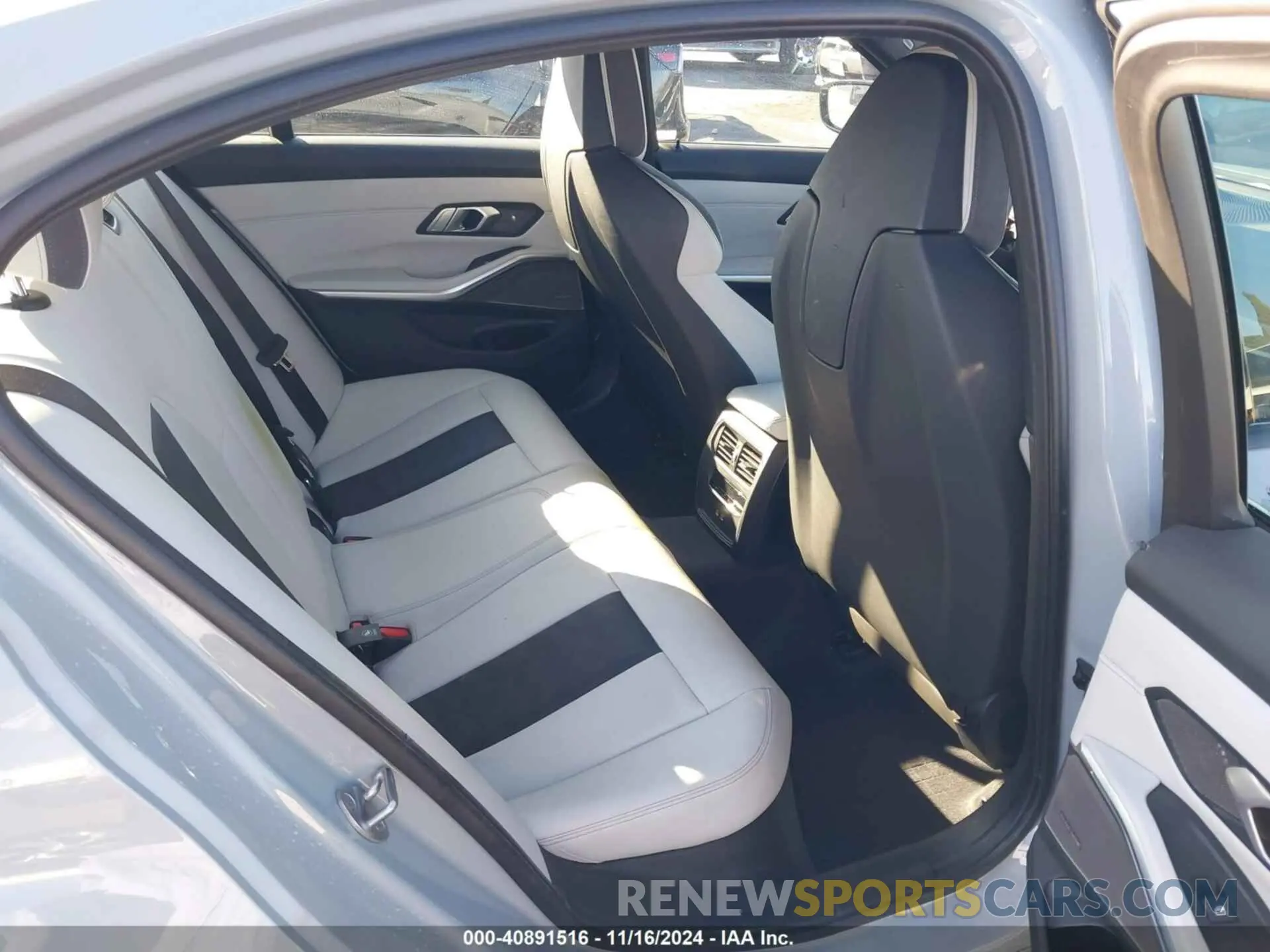 8 fotografías del automóvil dañado WBS53AY02MFL21718 BMW M3 2021