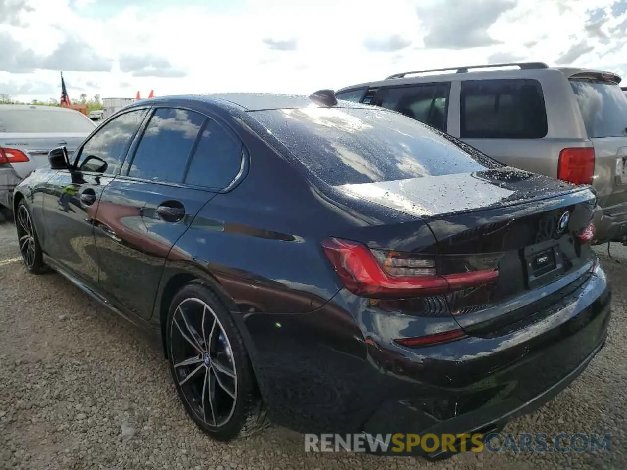 3 fotografías del automóvil dañado 3MW5U7J01N8C43151 BMW M3 2022