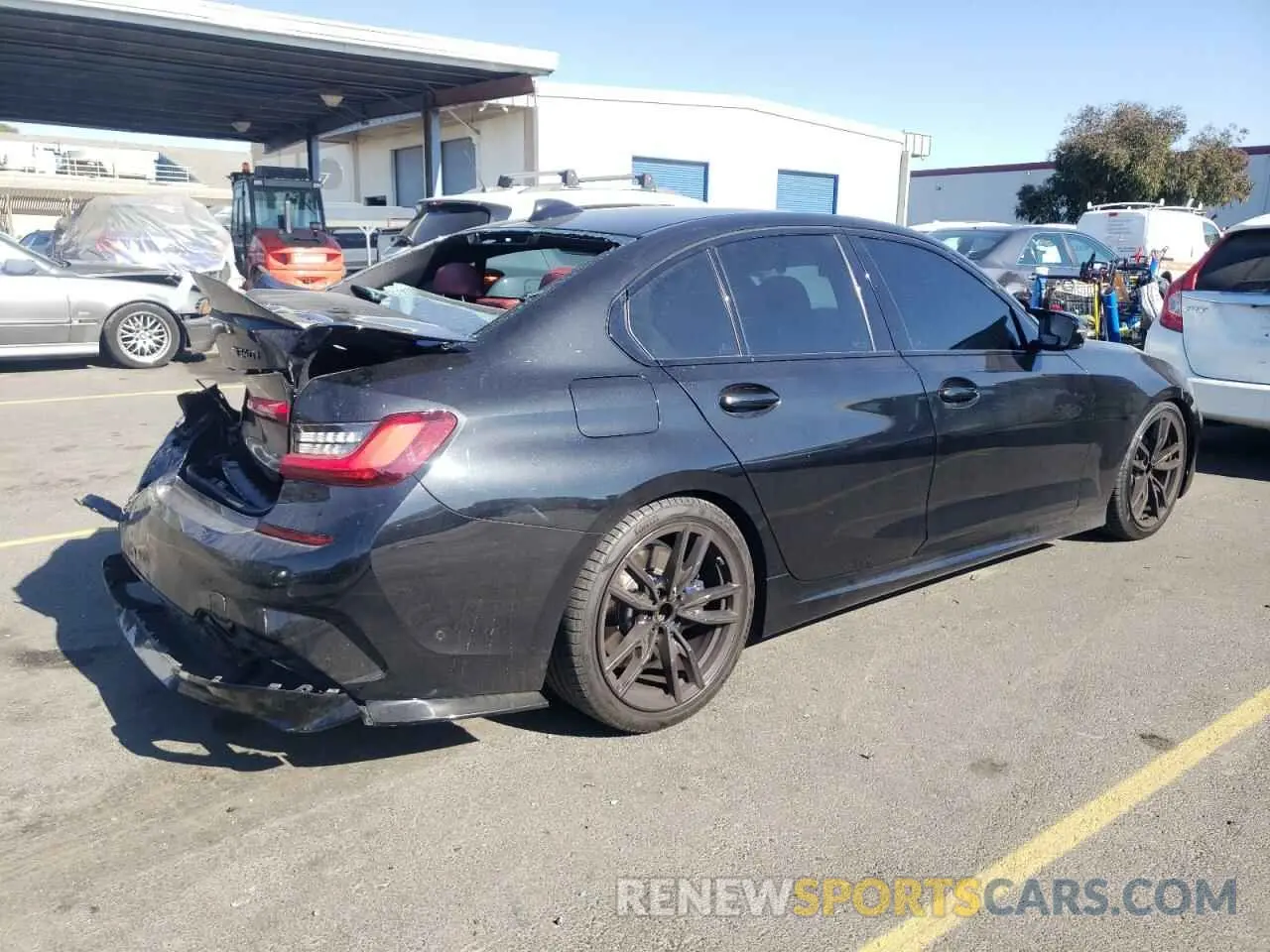 3 fotografías del automóvil dañado 3MW5U7J08N8C39520 BMW M3 2022