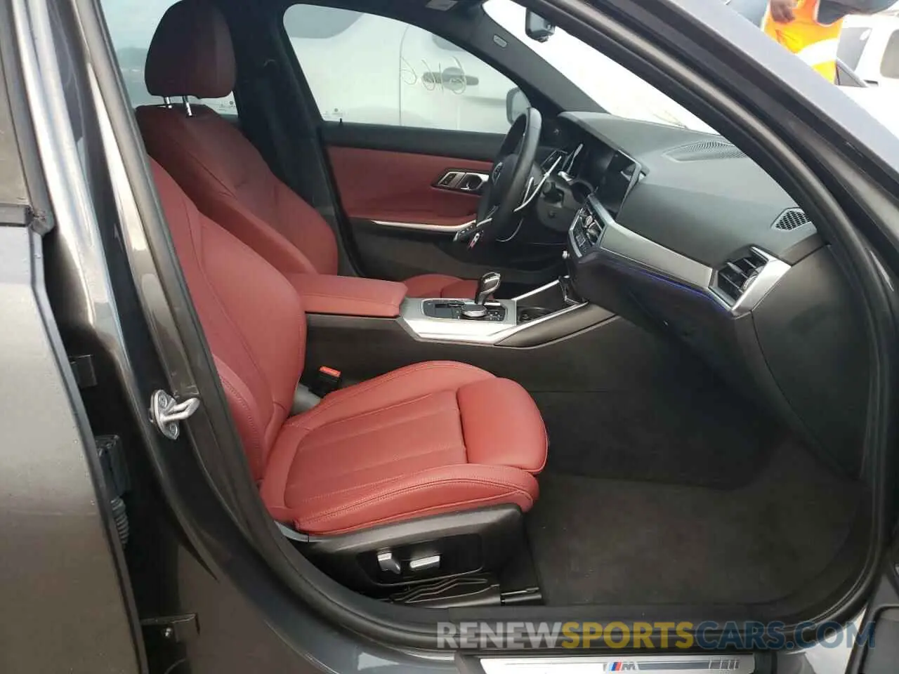5 fotografías del automóvil dañado 3MW5U7J0XN8C30527 BMW M3 2022