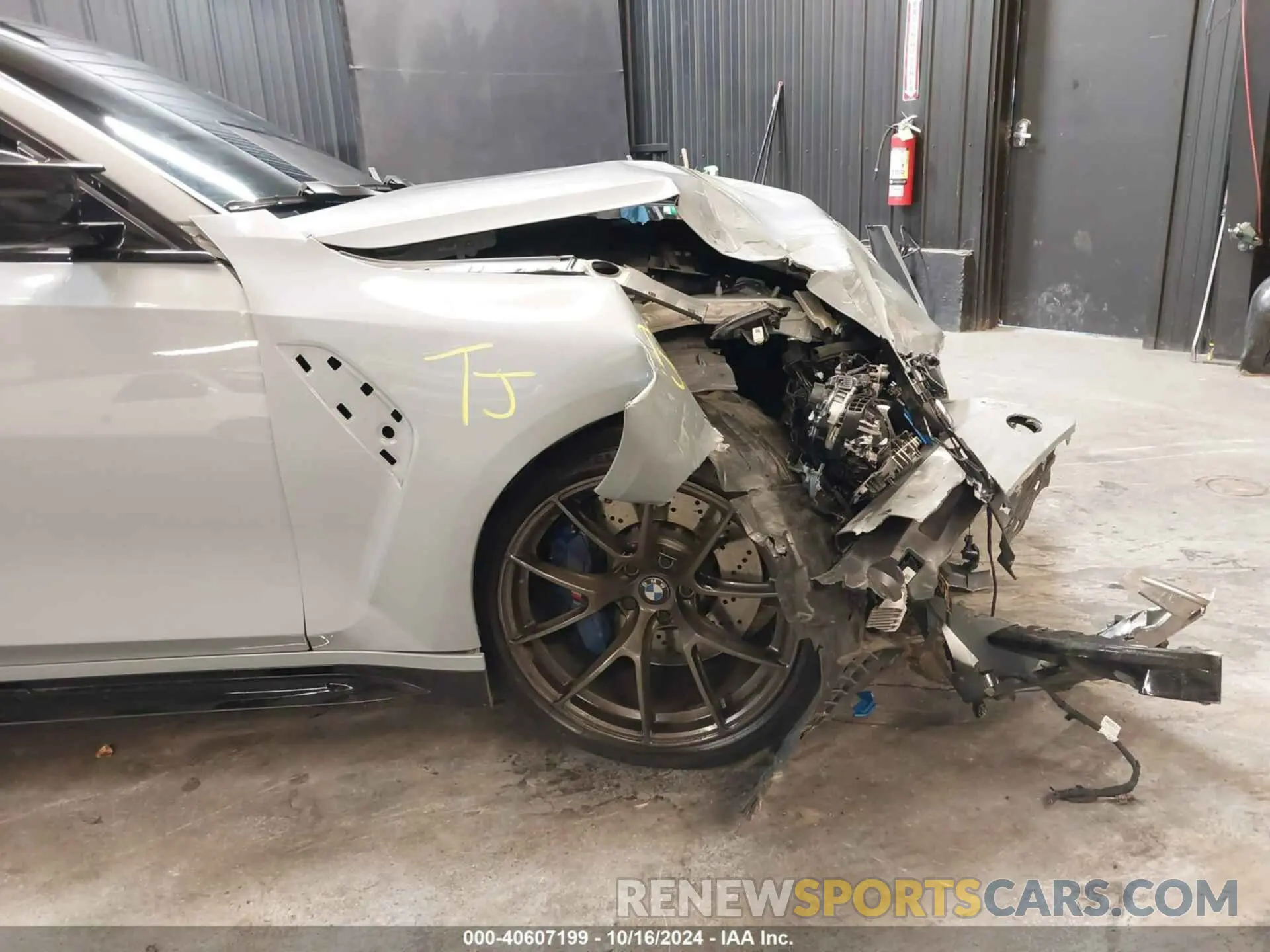 18 fotografías del automóvil dañado WBS33AY01NFL77691 BMW M3 2022