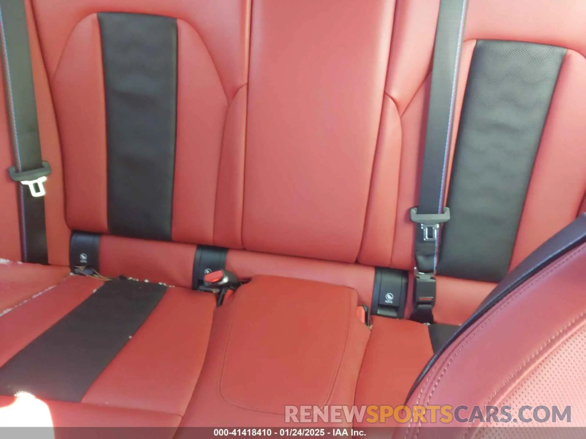 8 fotografías del automóvil dañado WBS43AY01PFN70186 BMW M3 2023