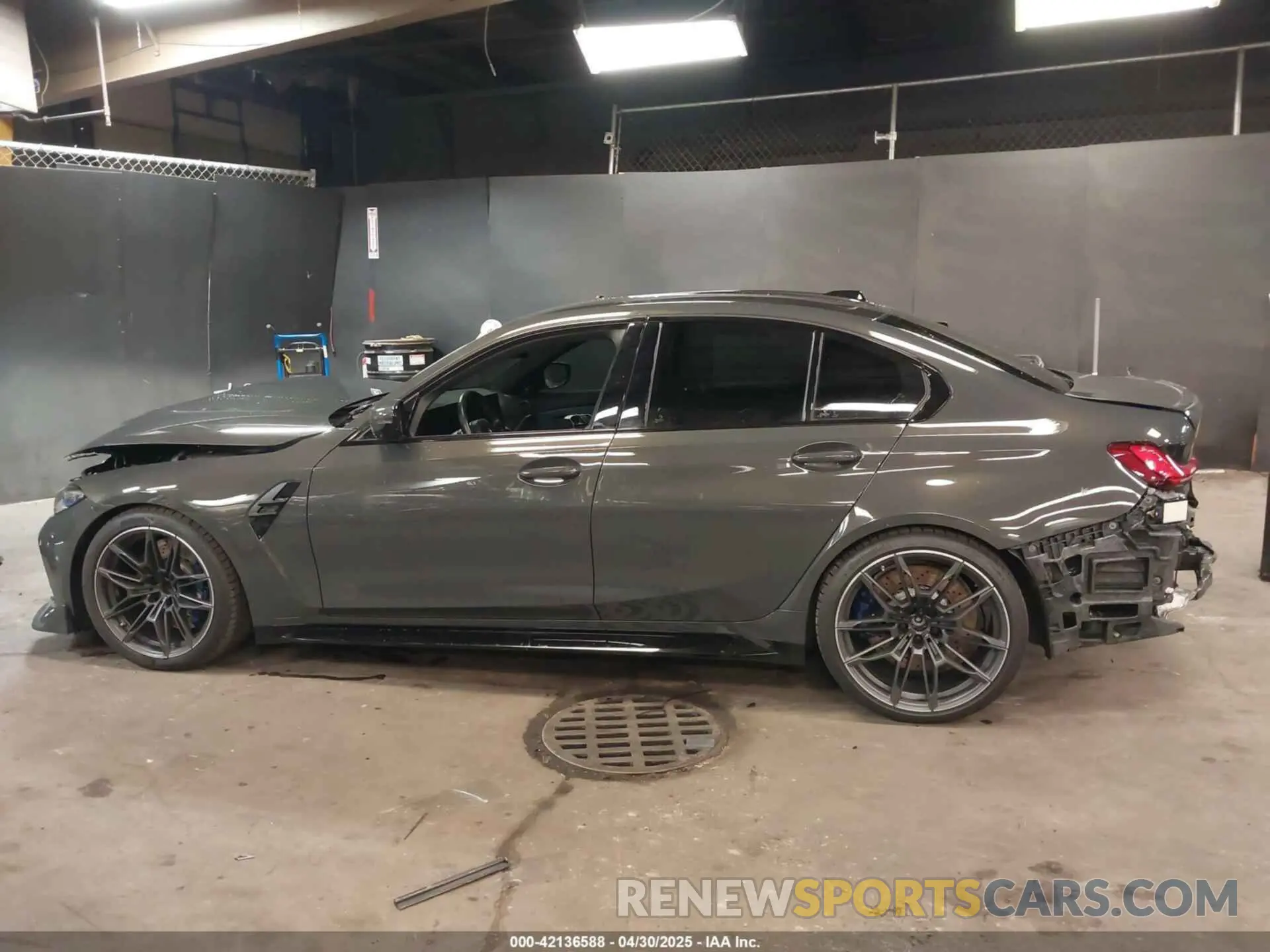 15 fotografías del automóvil dañado WBS43AY08PFP63435 BMW M3 2023