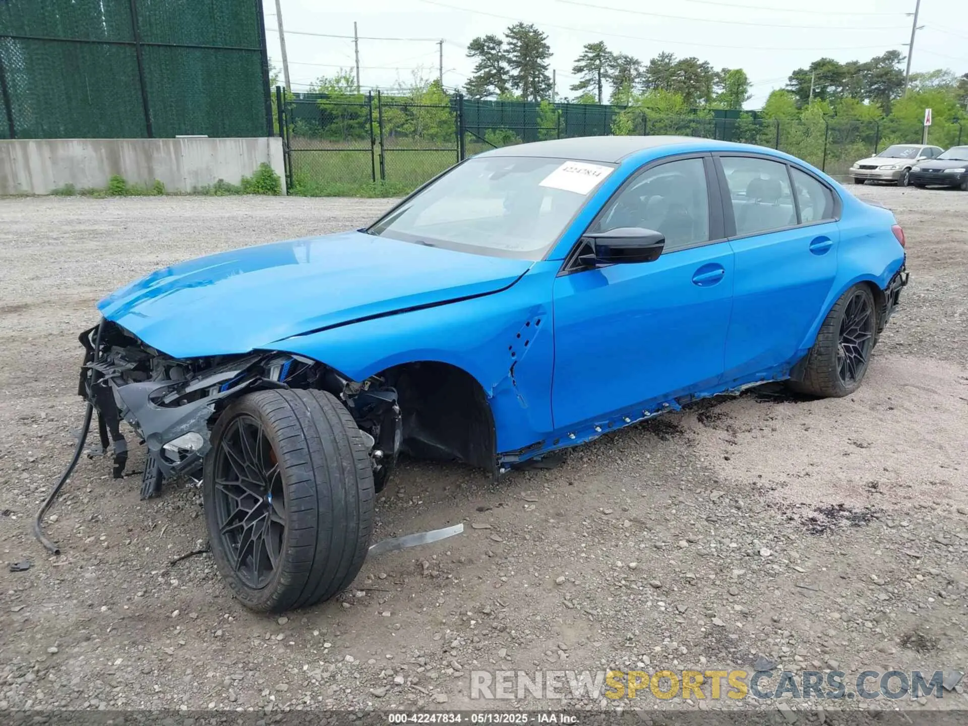 2 fotografías del automóvil dañado WBS33HJ01SFU28279 BMW M3 2025