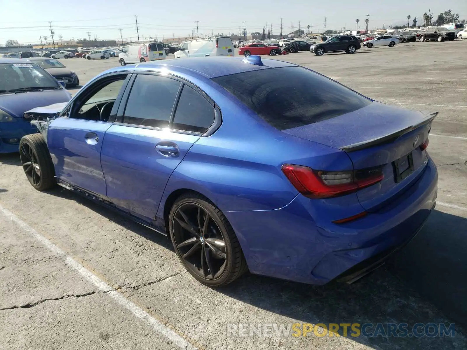 3 fotografías del automóvil dañado 3MW5U7J01L8B30622 BMW M340I 2020