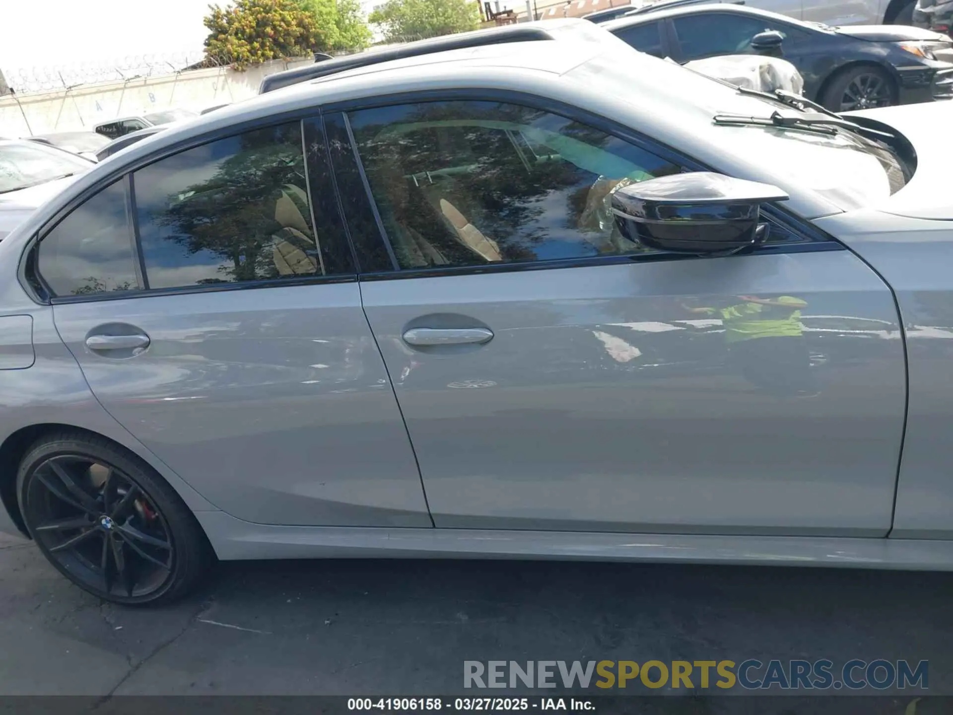 13 fotografías del automóvil dañado 3MW49FF05R8E04705 BMW M340I 2024