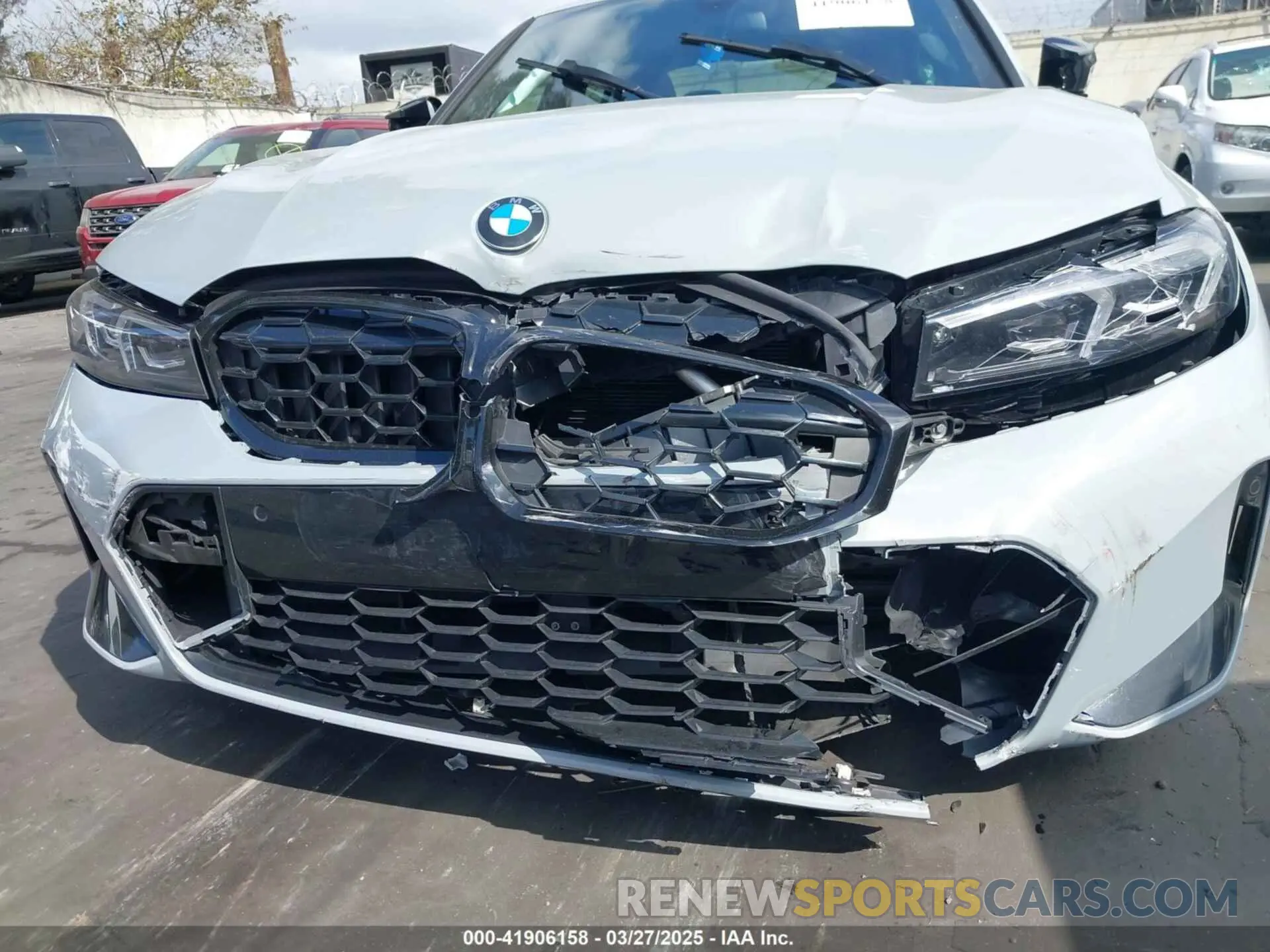 19 fotografías del automóvil dañado 3MW49FF05R8E04705 BMW M340I 2024