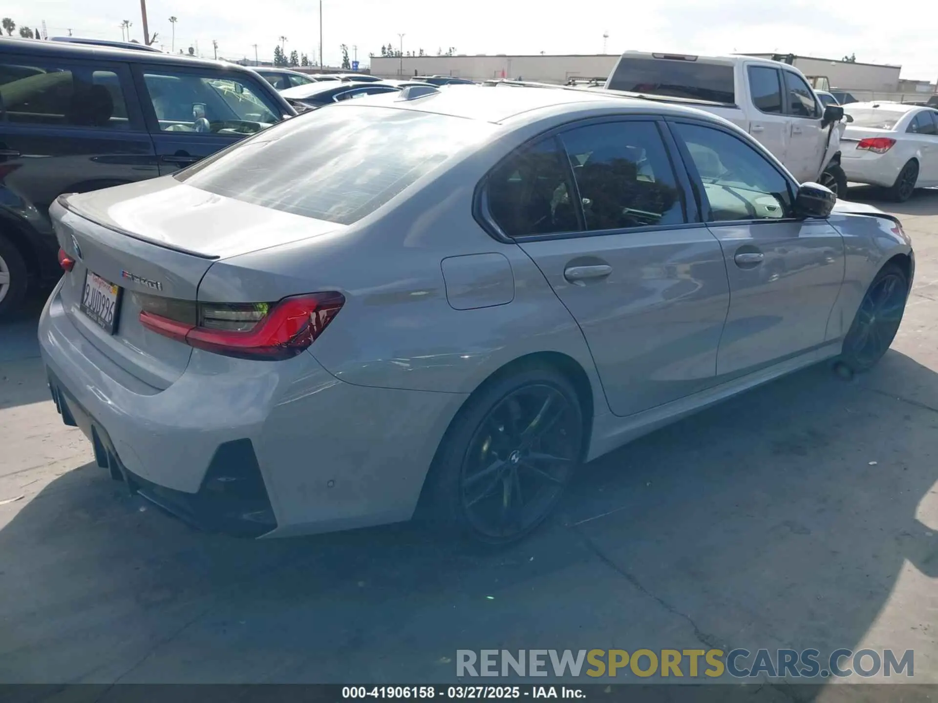 4 fotografías del automóvil dañado 3MW49FF05R8E04705 BMW M340I 2024