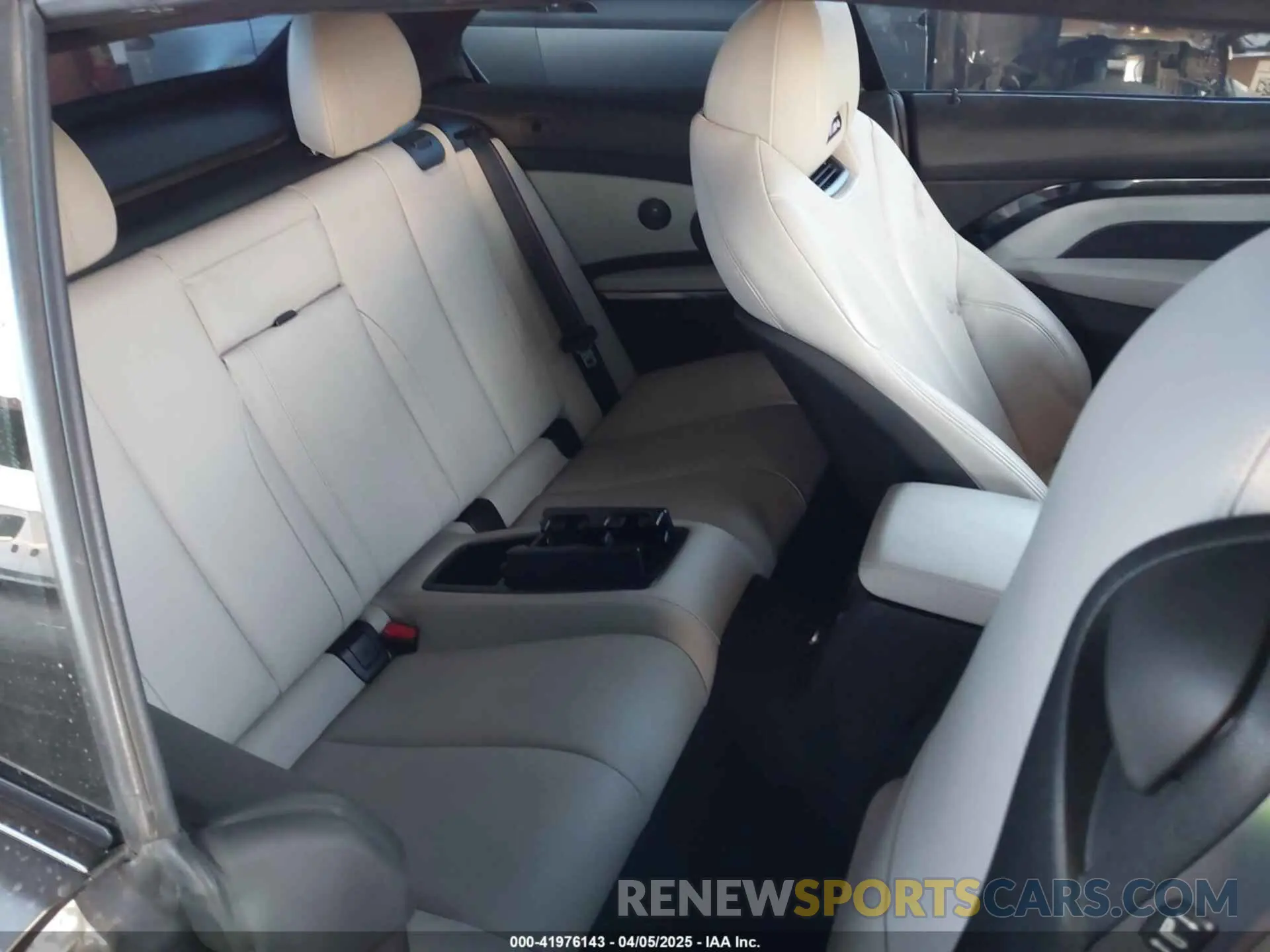 8 fotografías del automóvil dañado WBS4Z9C05L5N13445 BMW M4 2020